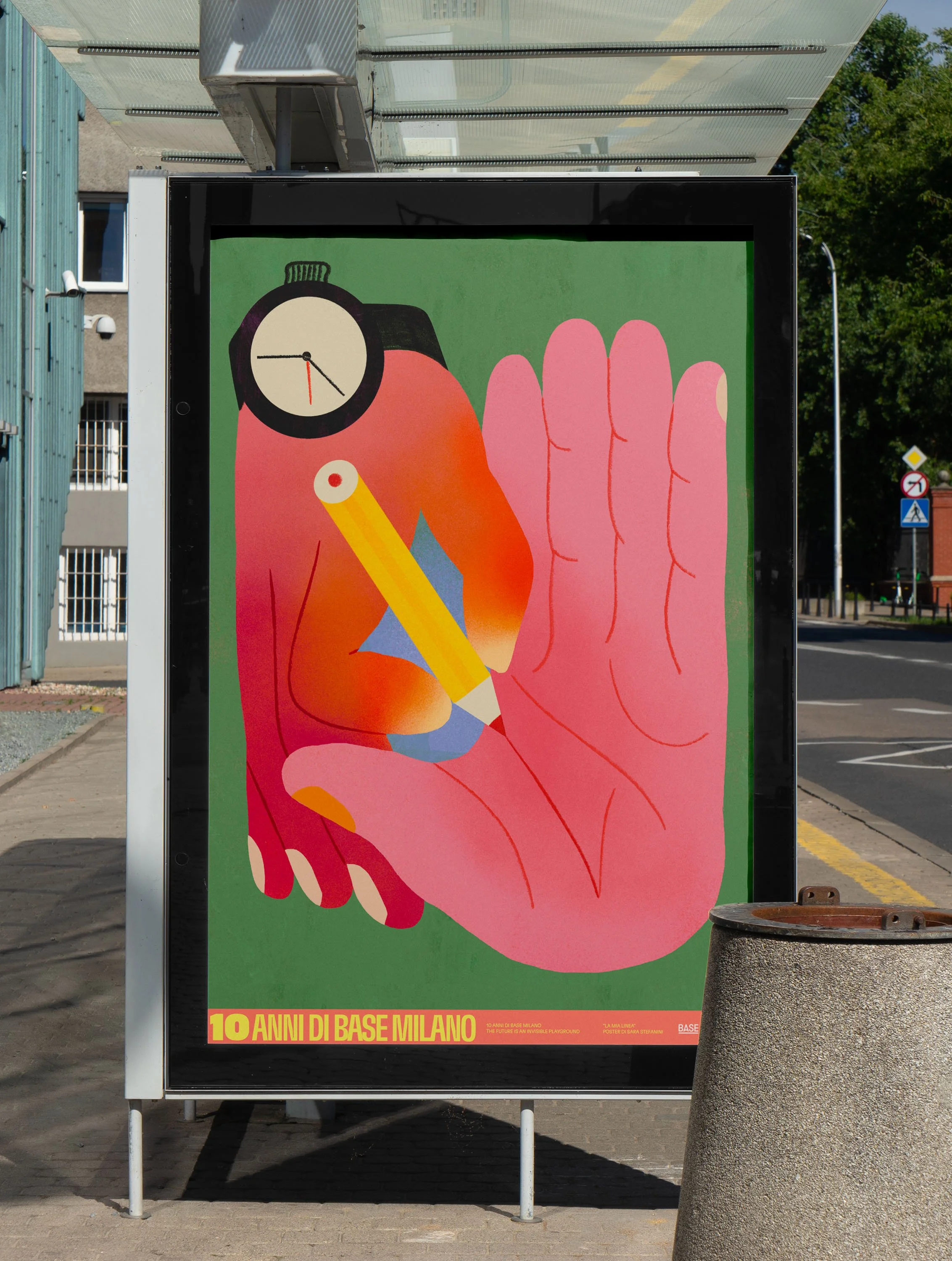 Citylight on a Bus Stop PSD Mockup.jpg