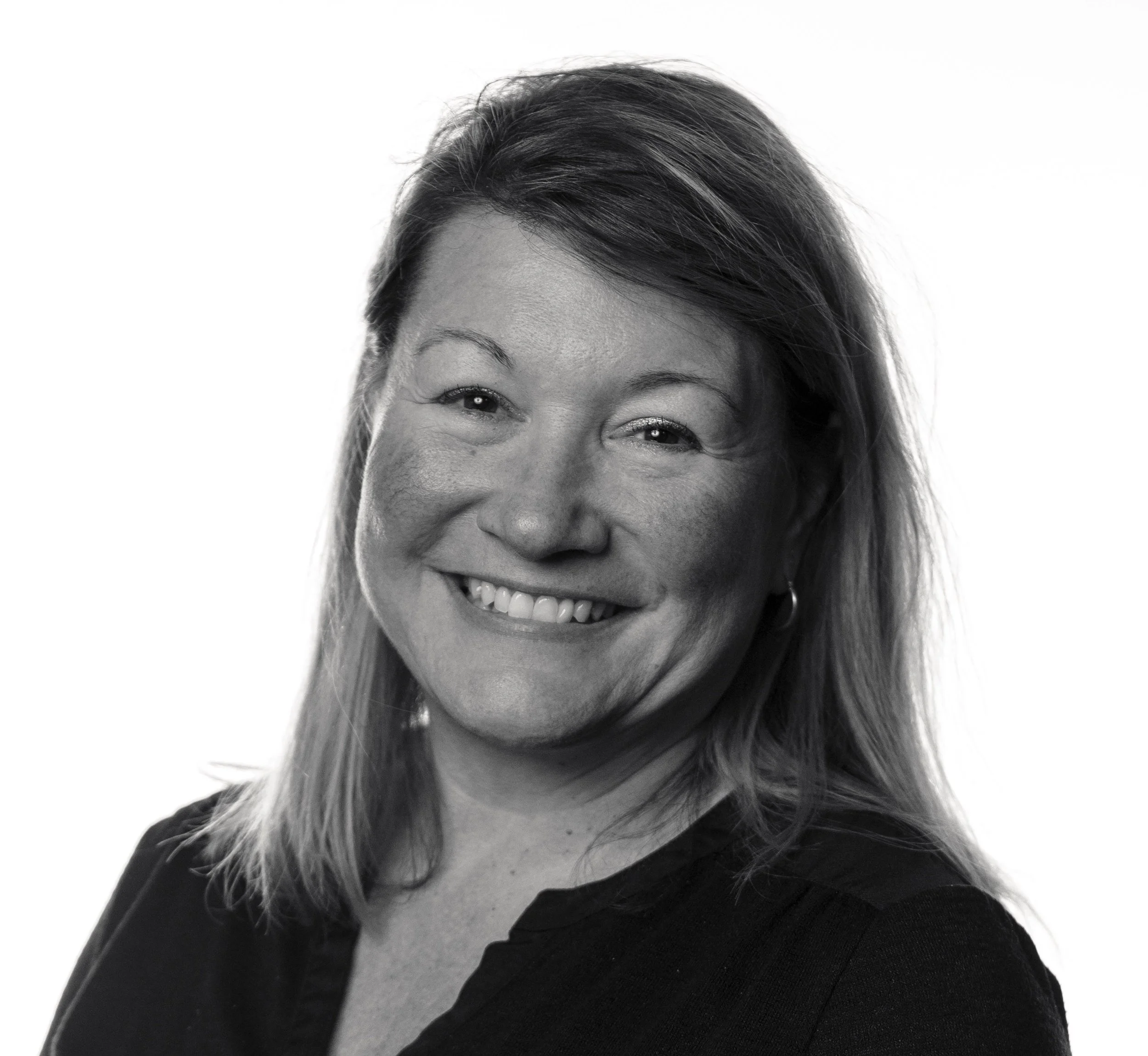 20221209_HudlHeadshots_TracyFoucault-3 (1).jpeg