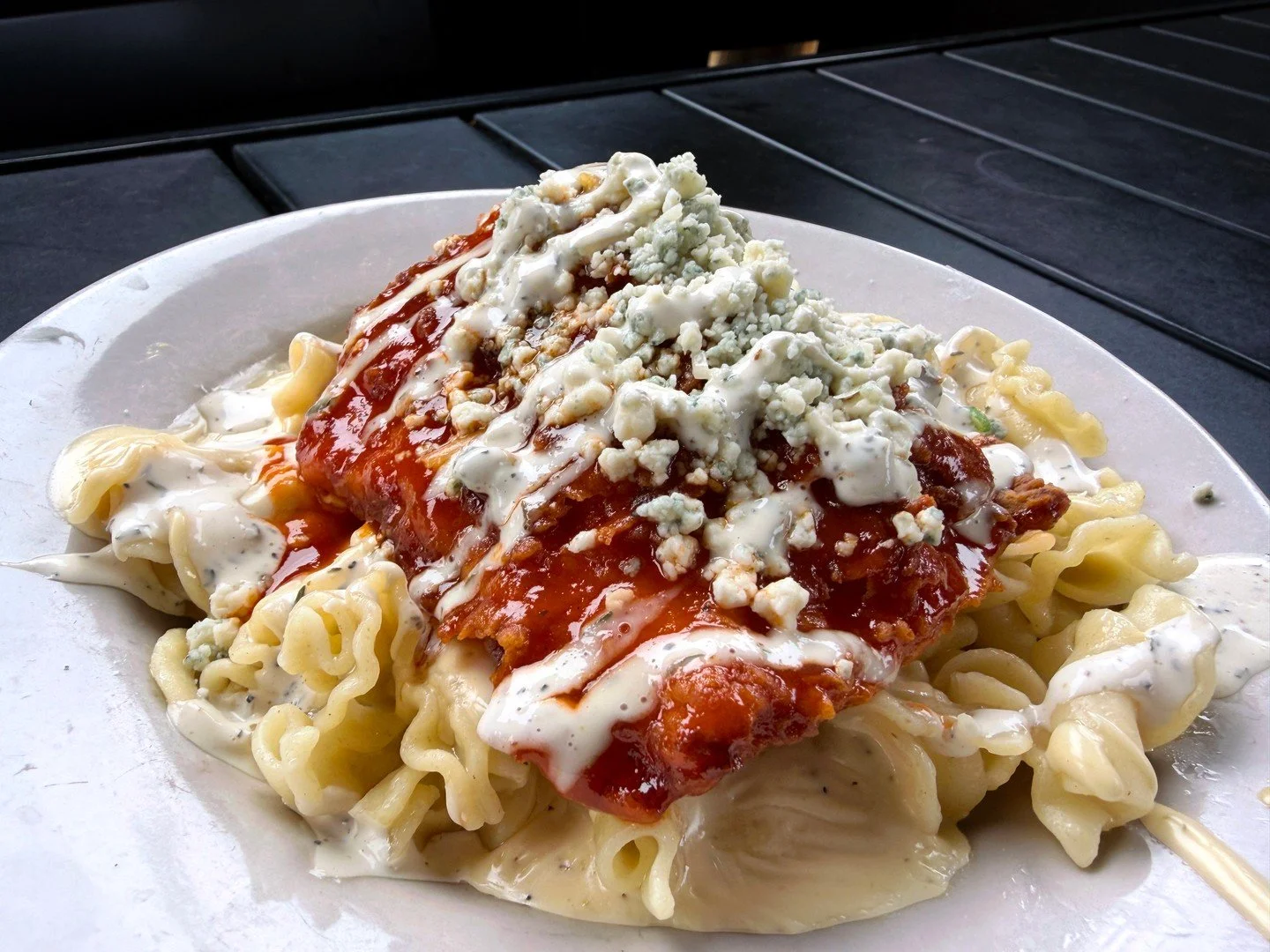 HOT HONEY MAC: our original mac &amp; cheese with fried hot honey chicken, gorgonzola, and a drizzle of ranch!

#CrowsNestSTL #MaplewoodMO #HotHoneyMac #MacAndCheese #ComfortFood #ChickenAndWafflesVibes #GastropubEats #STLFoodie #SupportLocal