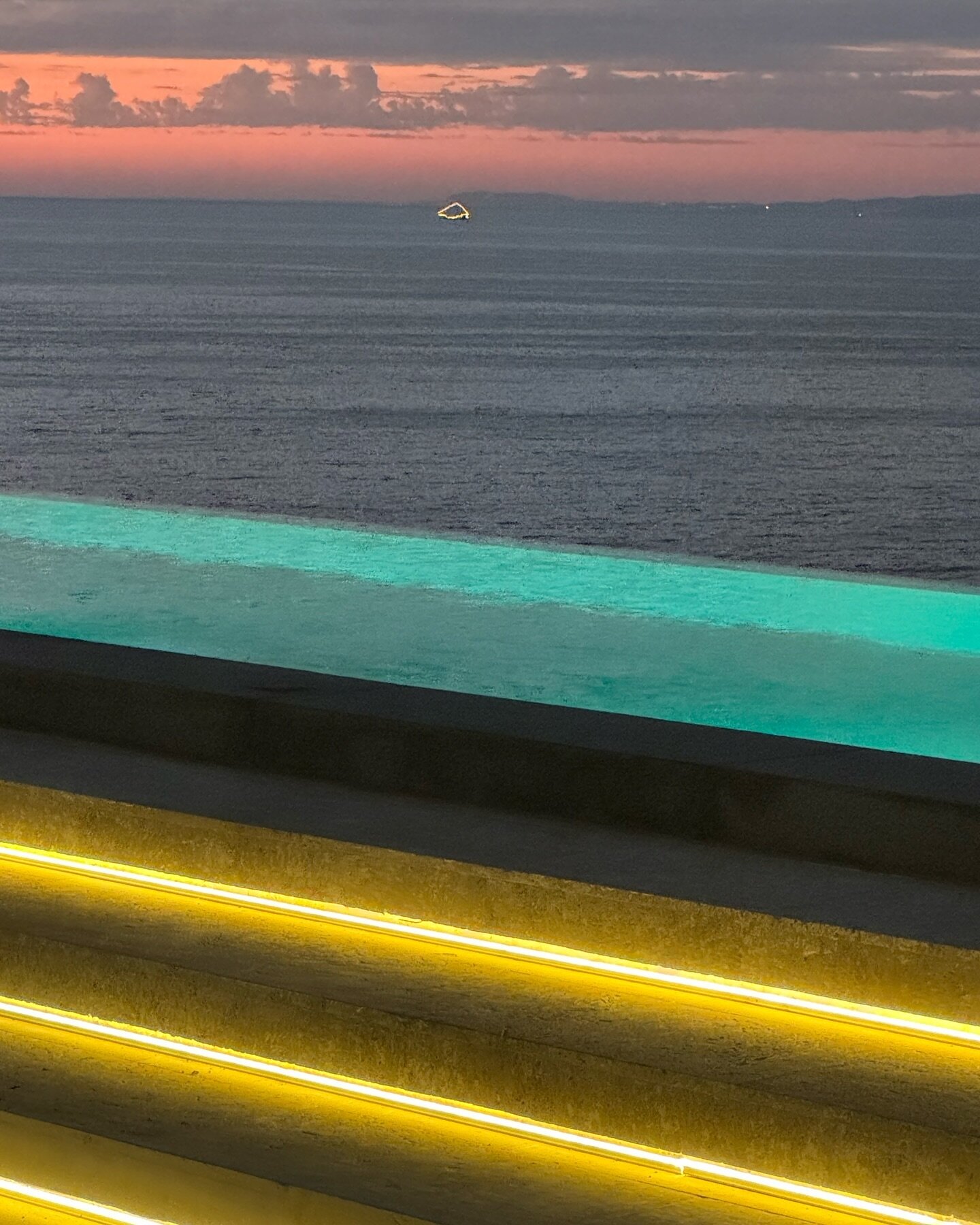 #light #water #sunset