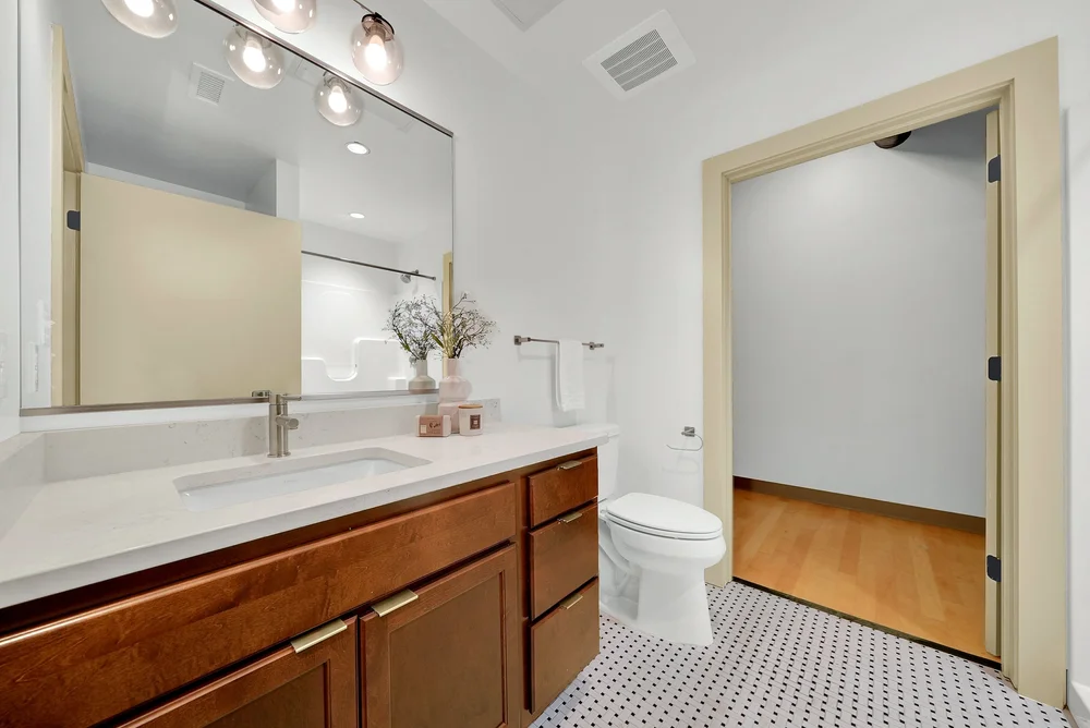 Residences — The Hobbs