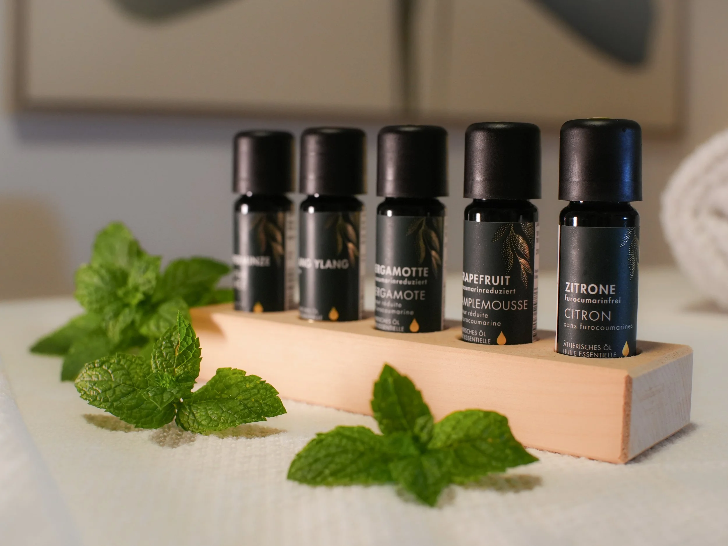 Aromamassage - Wie ätherische Öle über die Haut wirken