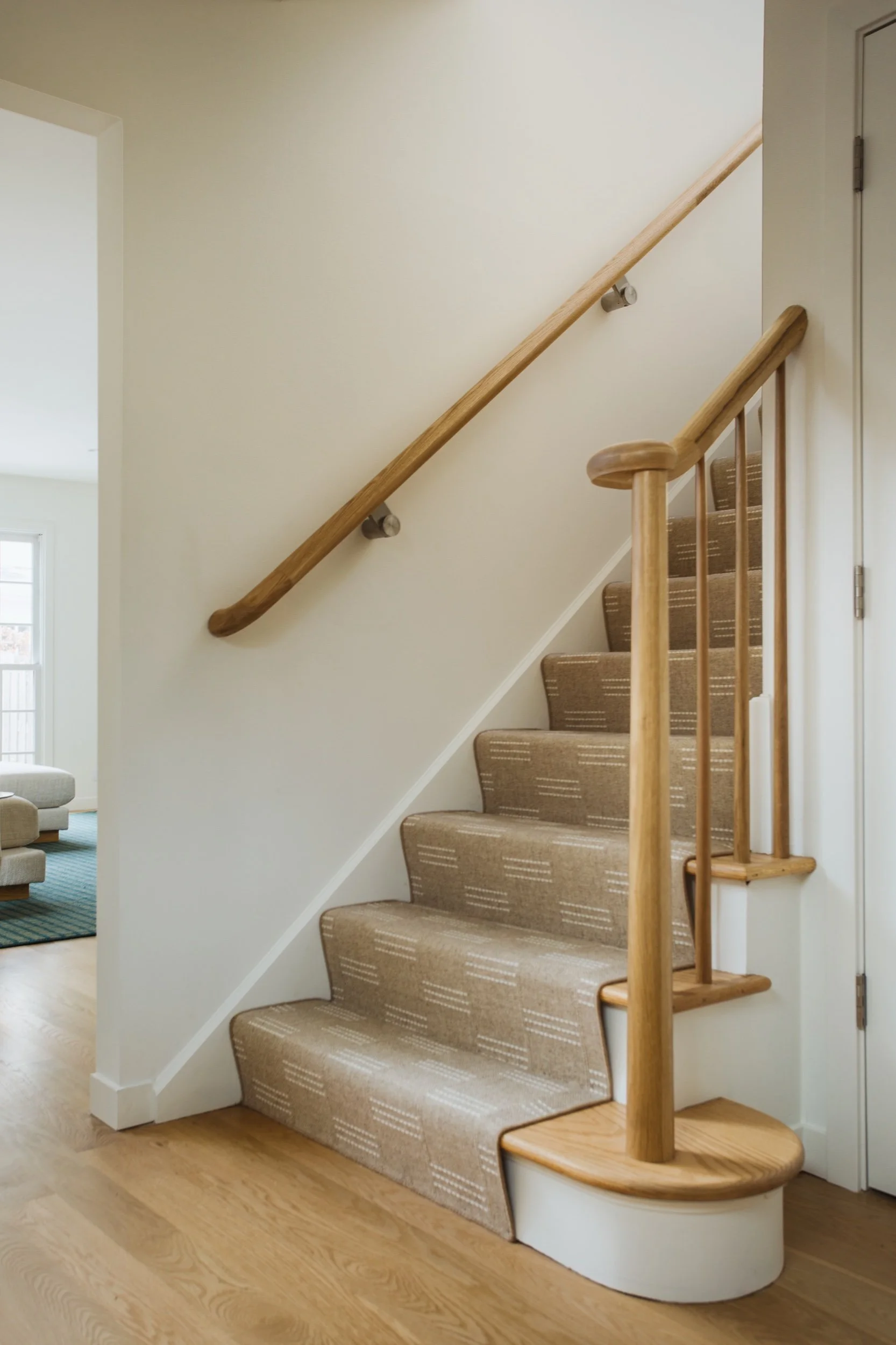 Oak stair rail