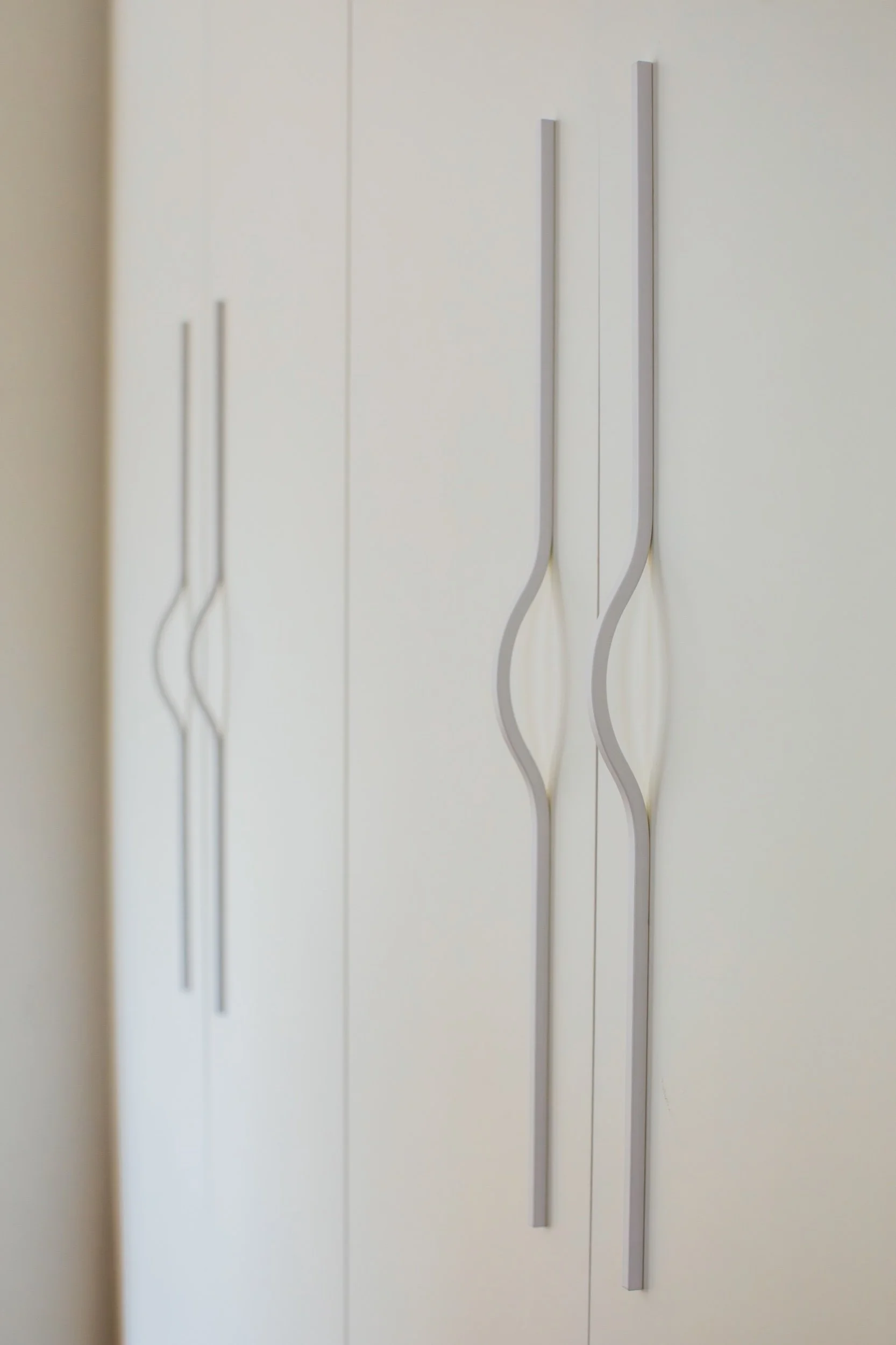 Closet hardware