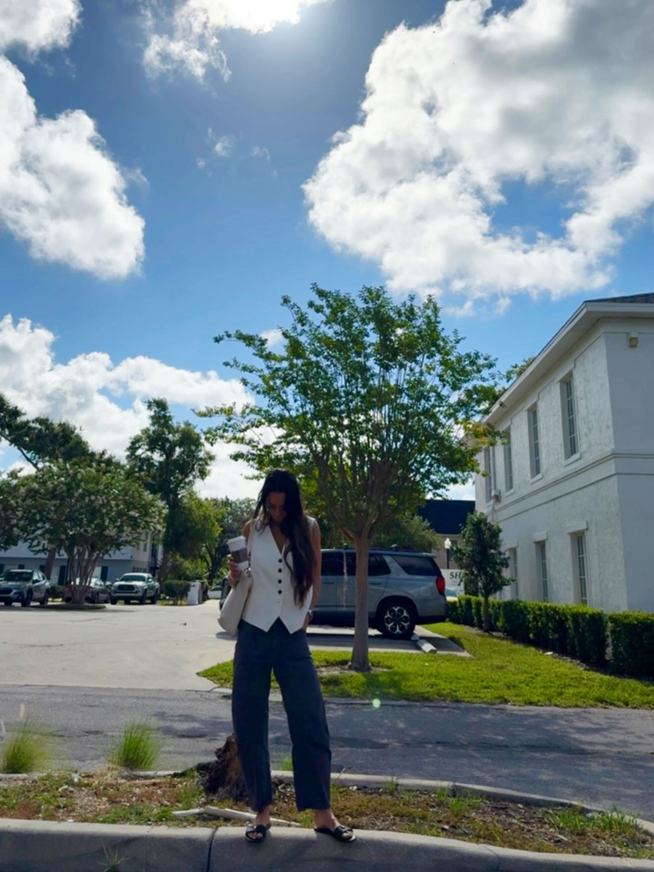 ☀️ It&rsquo;s a great day to have a great day 🤍
Sun&rsquo;s out, vibes are high, and the outfit is doing the most.

✨ Comment GREAT for links + shop via my LTK

#OOTD #NicoleColee #StyleInspo #LTKStyle #SummerLook #ChicCasual #fashionblogger #Coffee