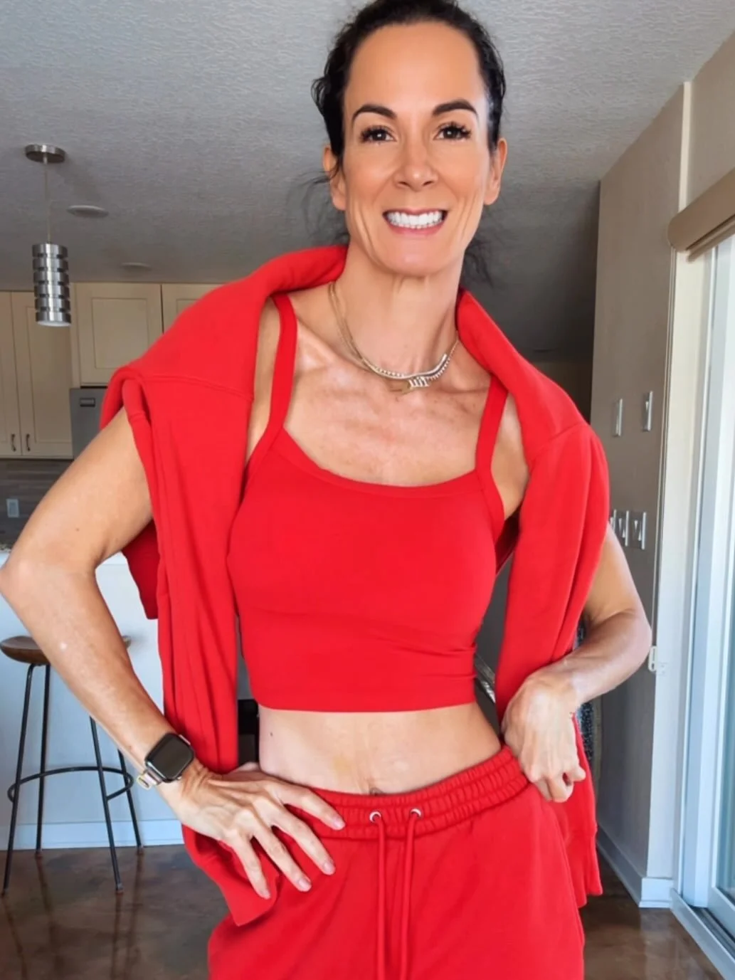 #abercrombiepartner ❤️ BRB&hellip; adding every color of my @abercrombie  YPB faves to cart because BLACK FRIDAY came in HOT 🔥🔥

The fit? Snatched.
The function? On point.
The cute factor? Off the charts.
This is my go-to for gym days, Pilates morn