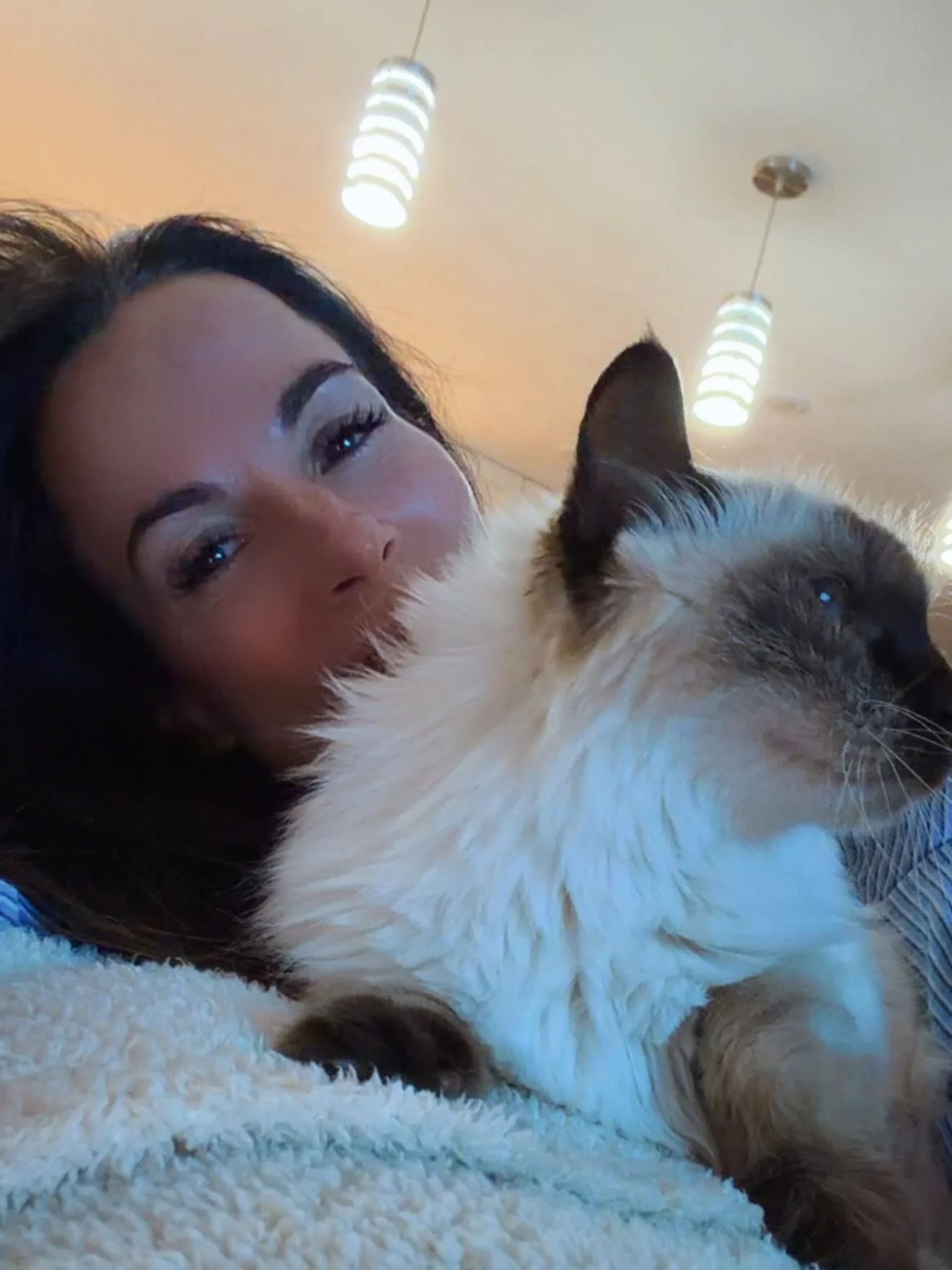 If you need us, we&rsquo;ll be right here&hellip; being adorable and refusing to move 🐾🤍 My baby bear makes every day a little softer.

#NicoleColee #NicoleColeeStyle #CatMomLife #FluffyCat #CatCuddles #CozyVibes #SnuggleSeason #PetLove #FurBabyLif