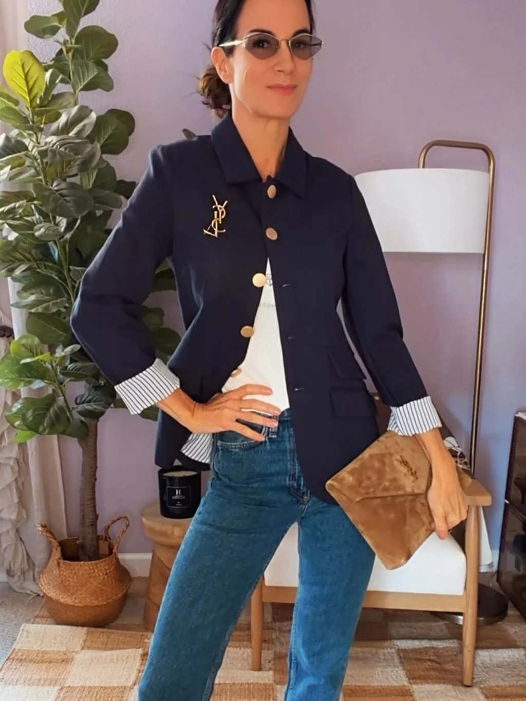 GRWM: the outfit that always works.
Structured denim, a designer tank, and a blazer that means business.

No trends chasing.
No overthinking.
Just pieces that show up every single time.

Less clutter. Better outfits.
That&rsquo;s my kind of getting d