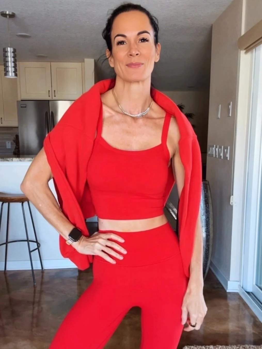 ❤️ Valentine&rsquo;s Day has to start off festive&hellip; but first, gym.

Because nothing says self-love like a red hot workout set, a little sweat, and showing up for yourself. 💪🔥

I&rsquo;m kicking off Valentine&rsquo;s with glutes, gratitude, a