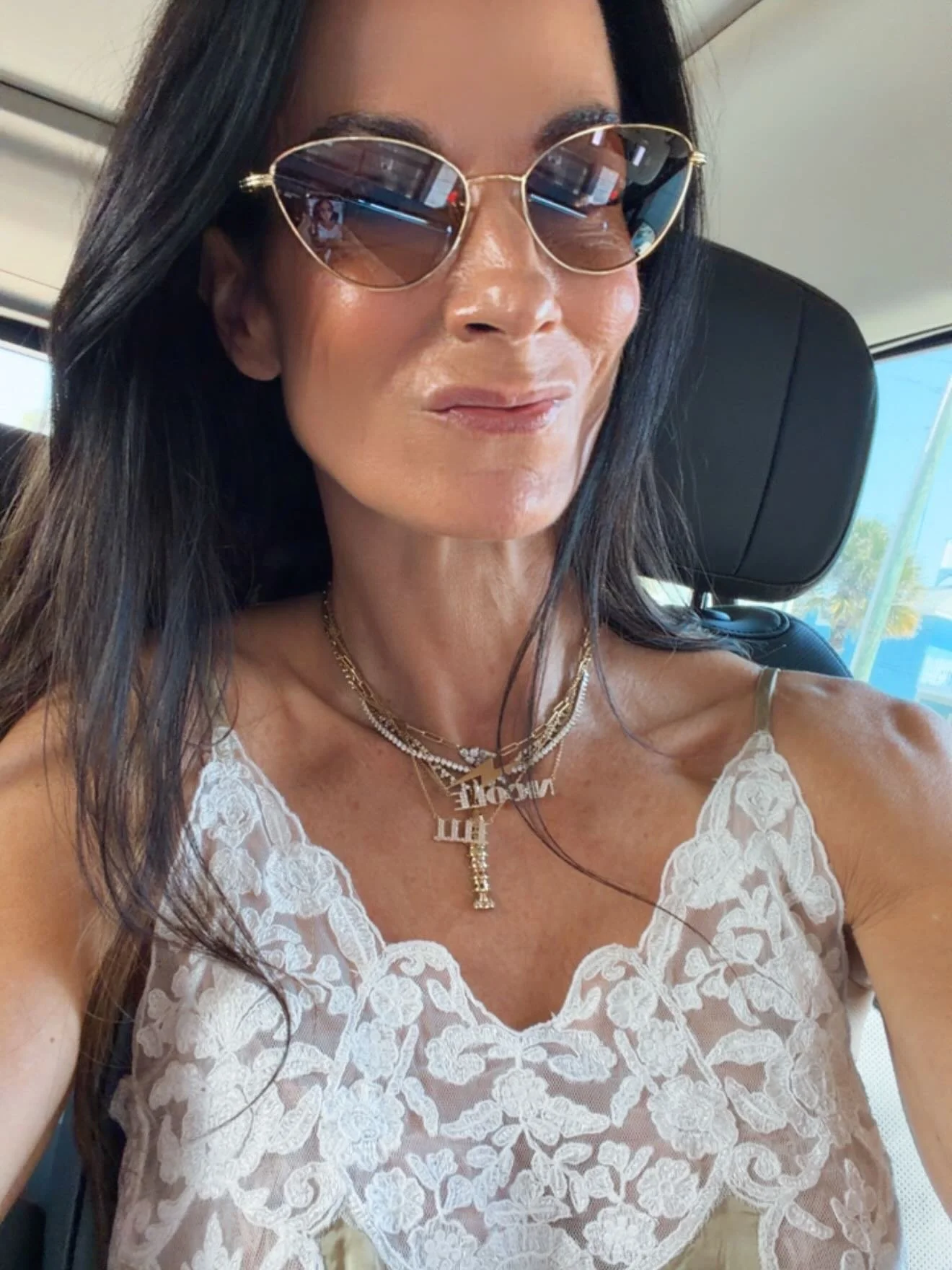 Soft glam, sunshine, and a little lace moment&hellip; spring is officially in session ☀️✨

This is your reminder that you don&rsquo;t need a whole new wardrobe&mdash;just a few pretty details, layered jewels, and that glow that comes from feeling goo