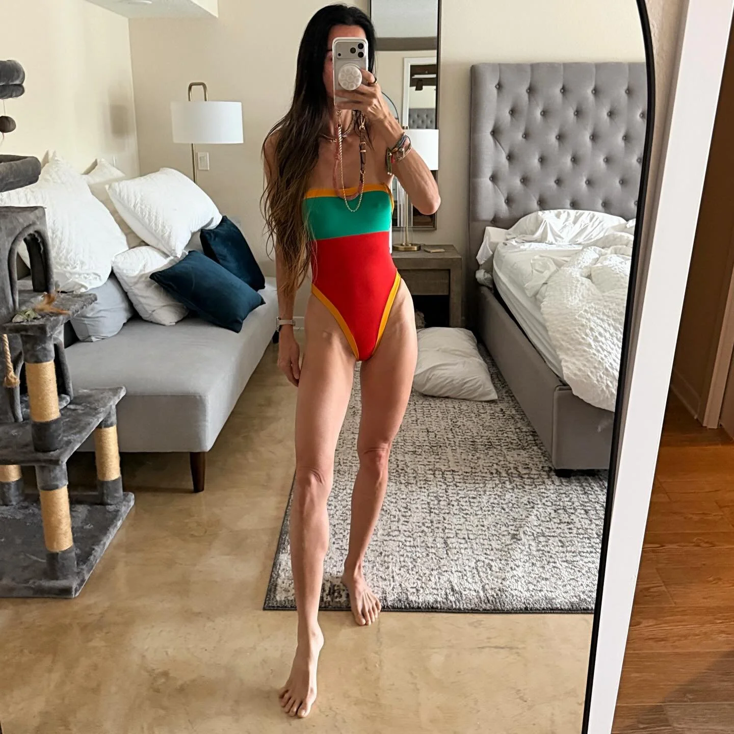 Color blocking but make it flattering 😍🔥
This one-piece is giving snatched, sporty, and just a little bit bold&hellip; and I&rsquo;m obsessed. The fit hugs in all the right places, and the colors just hit ✨

Wear it solo for pool days or throw on d