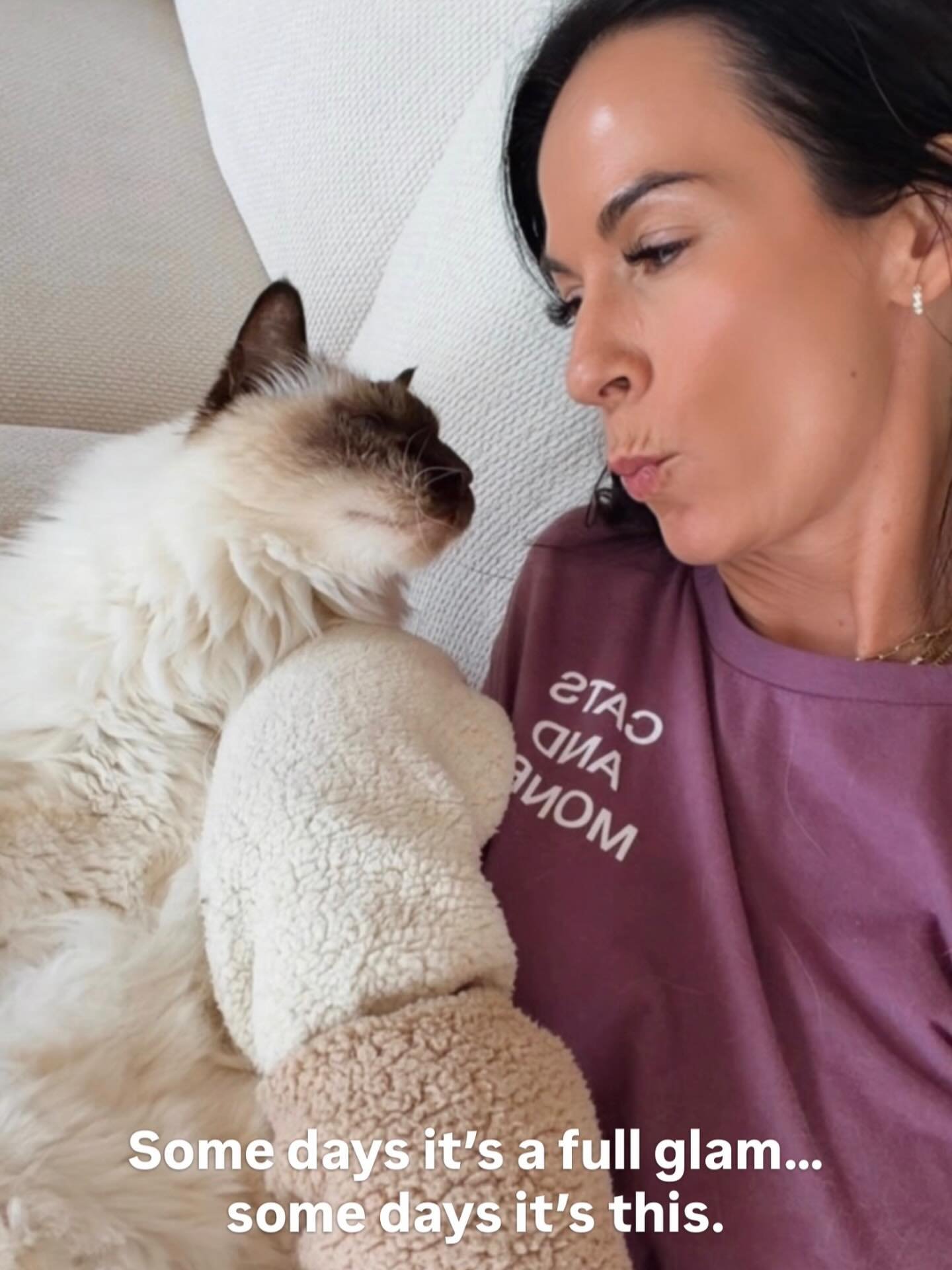 Not every day is a full glam, perfectly styled, &ldquo;get everything done&rdquo; kind of day&hellip; and honestly, I&rsquo;m okay with that 🤍

Some days look like this&mdash;slow, cozy, and a little less put together&hellip; but still exactly what 