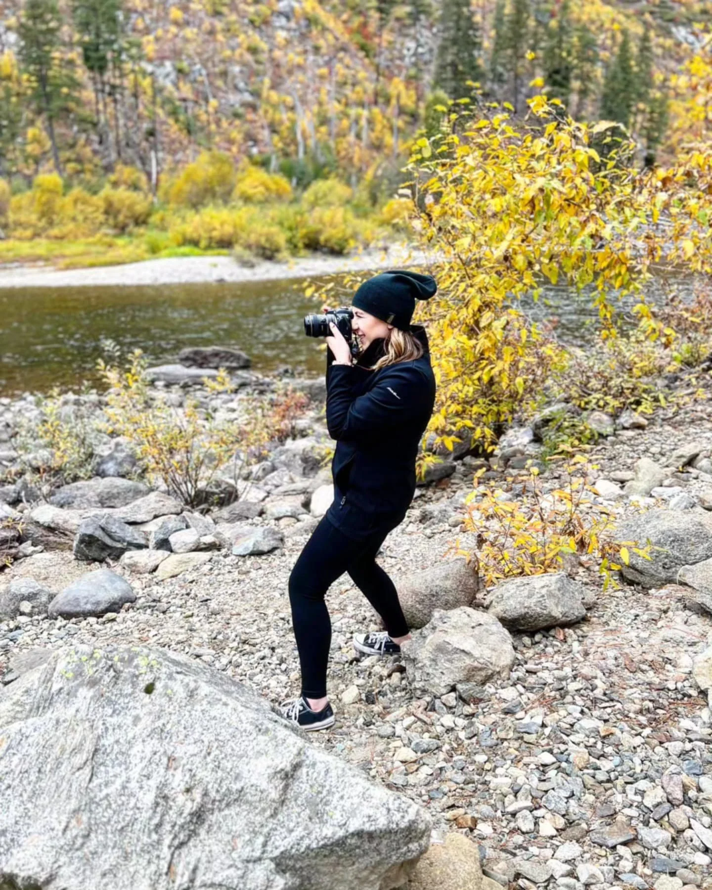 photographer, leavenworth, behind the scenes, bts, photoshoot, fall, Wenatchee River,