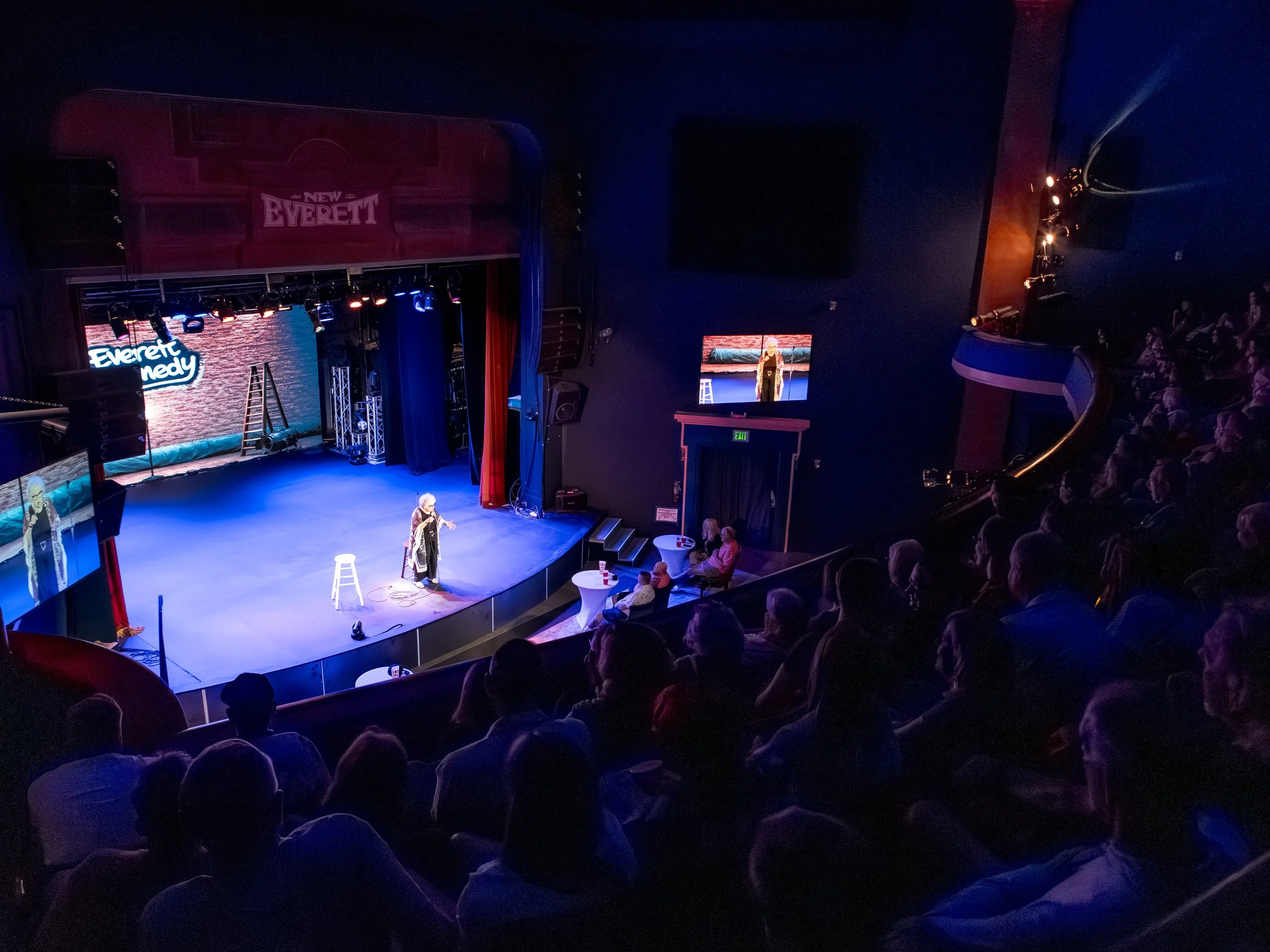 Star Search's Susan Rice on stage at the new everett theater headlining for everett comedy