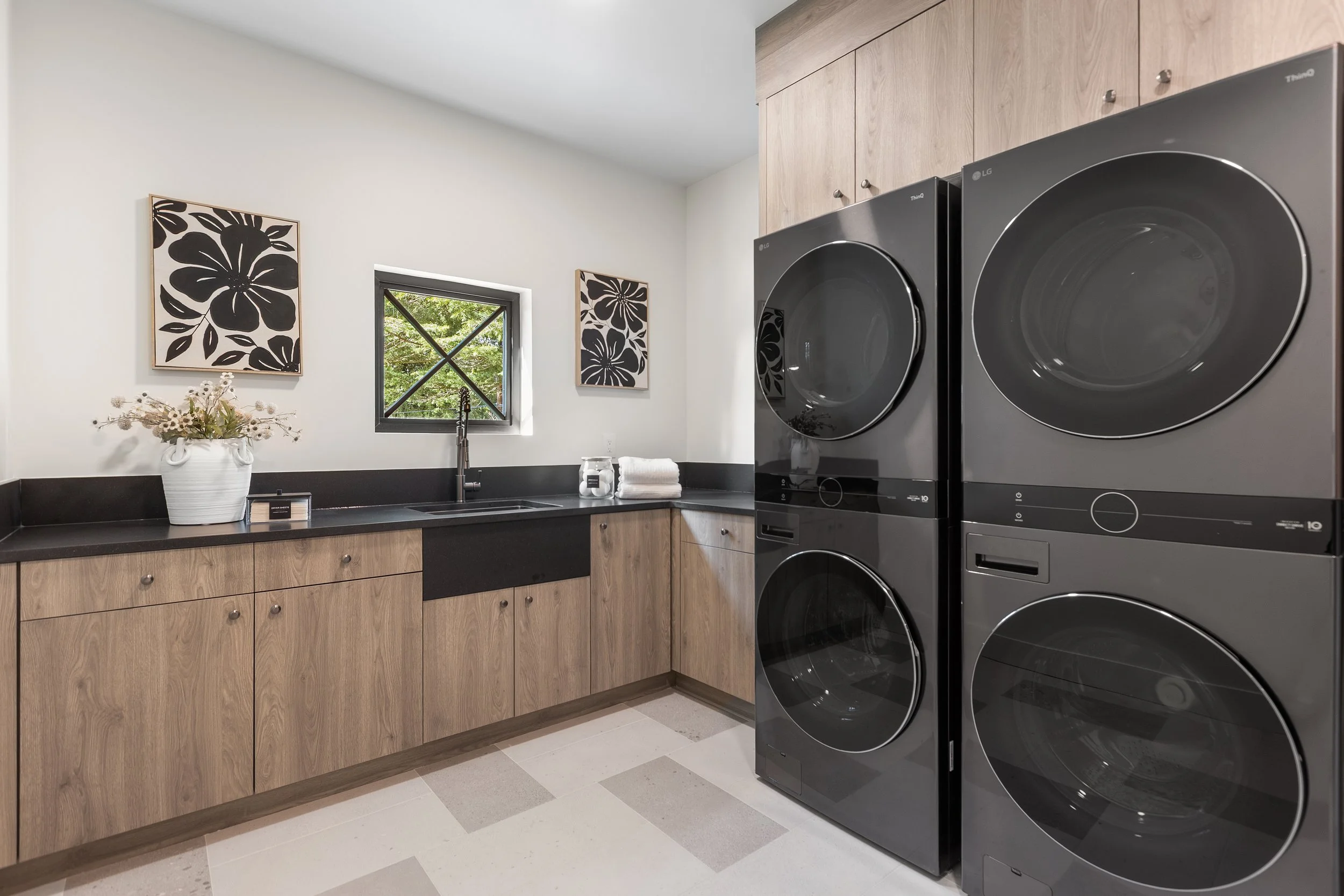  re/max metro reality, luxury real estate, david shiplett, 10789 SE 10th St, Bellevue, WA 98004