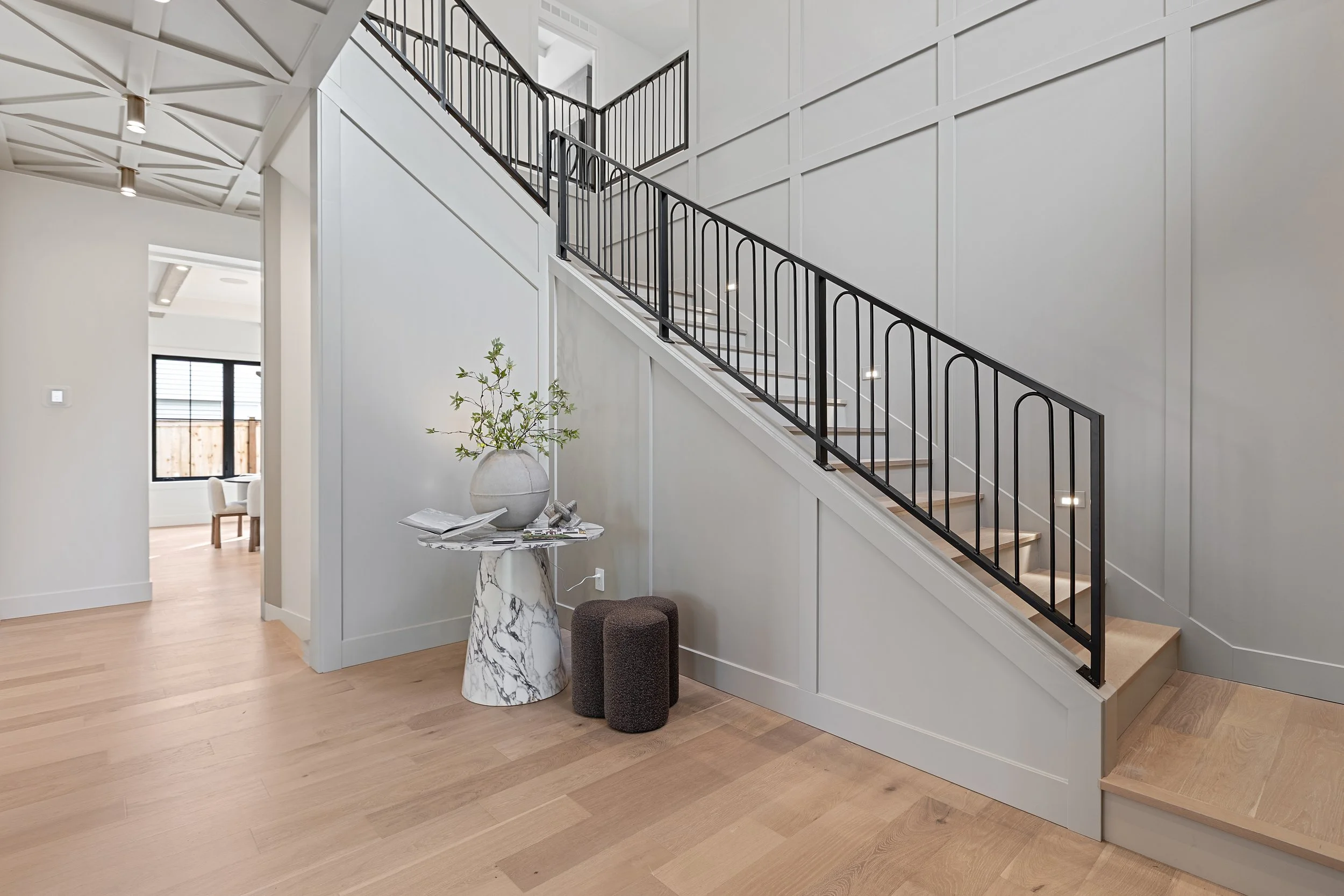 stair case, re/max metro reality, entry way, luxury real estate, david shiplett, 10789 SE 10th St, Bellevue, WA 98004