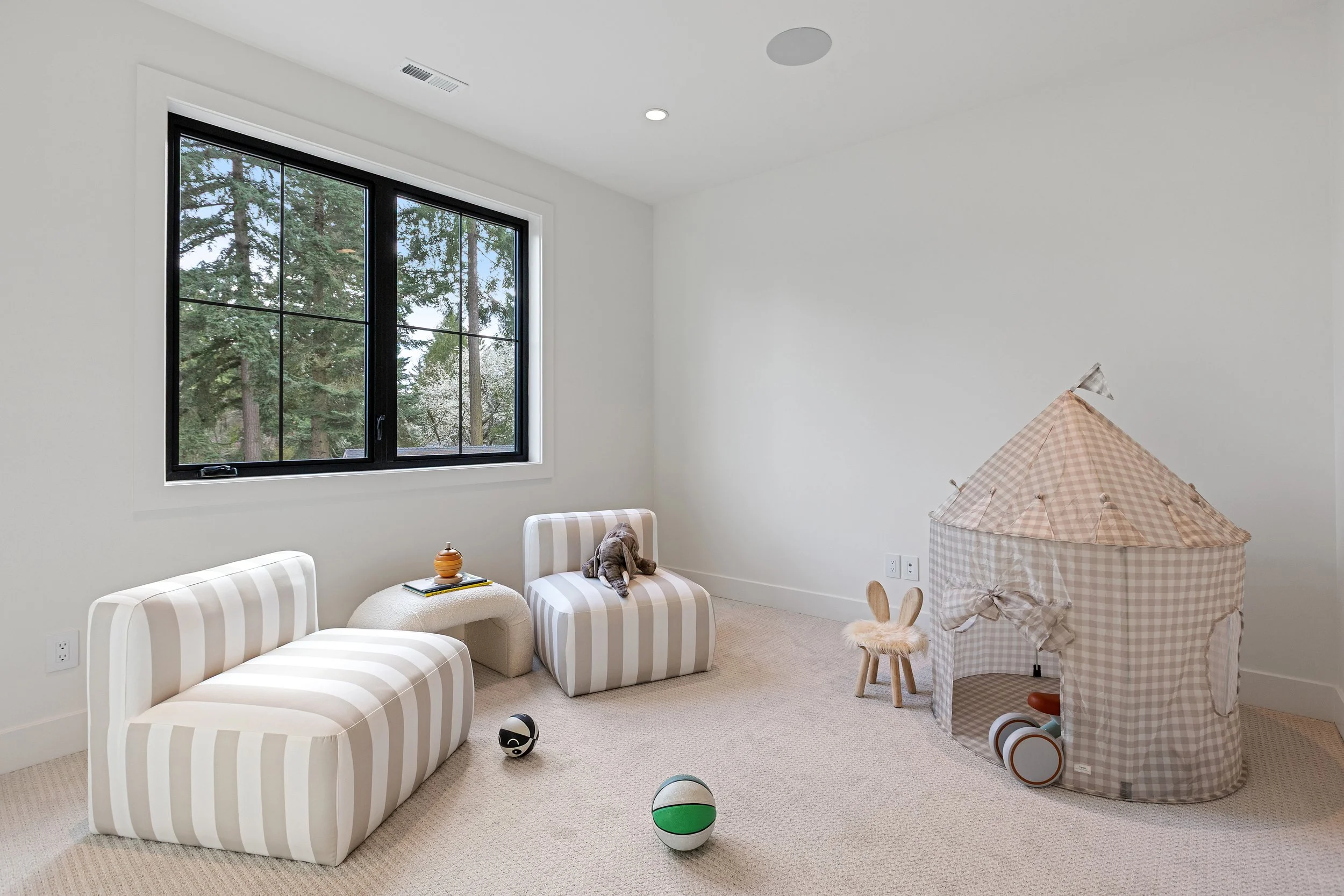  re/max metro reality, luxury real estate, david shiplett, 10789 SE 10th St, Bellevue, WA 98004