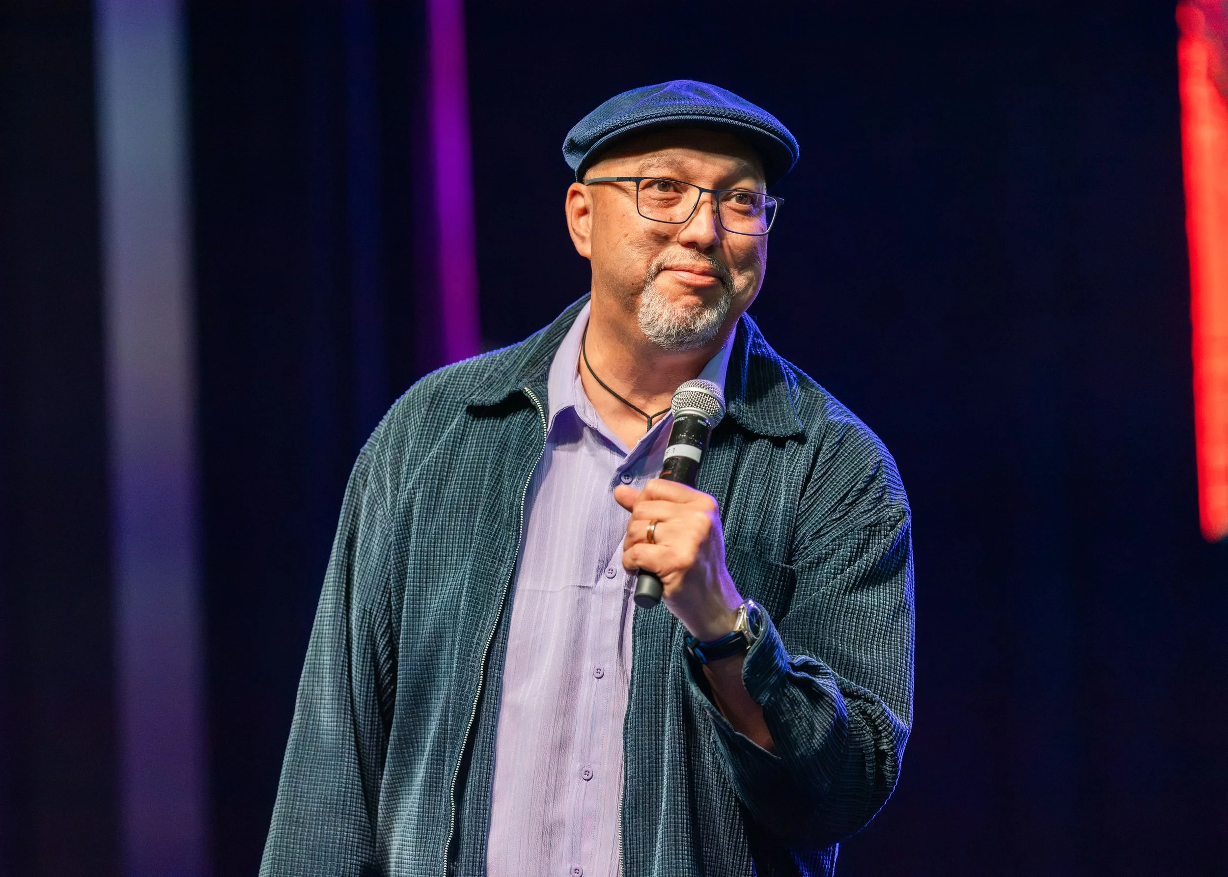 Kermet Apio performs live at the Jose & Friends comedy show at Muckleshoot Casino, photographed by Tayler Berard Creative.
