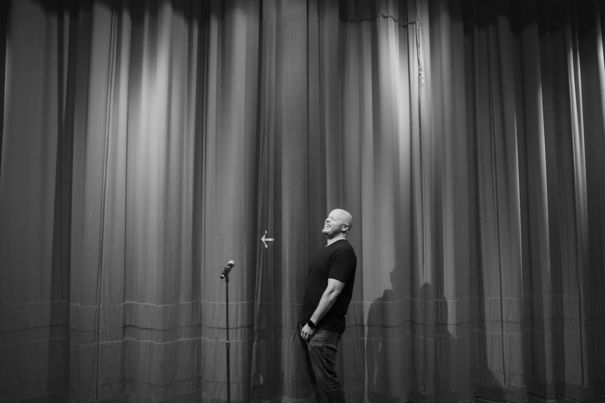 everett comedy, JR Berard, on stage in everett, historic everett theater, standup comedy