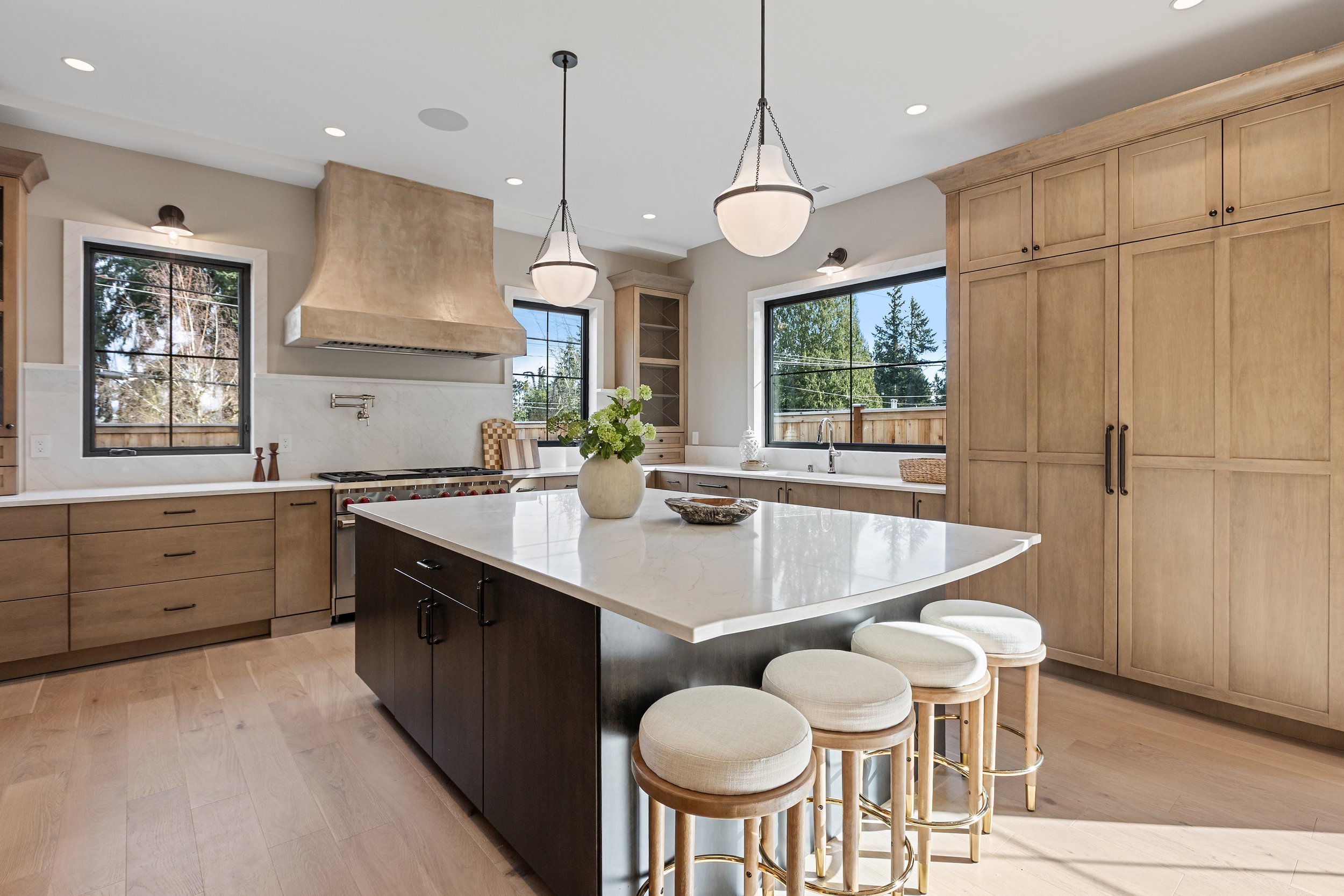  re/max metro reality, luxury real estate, david shiplett, 10789 SE 10th St, Bellevue, WA 98004