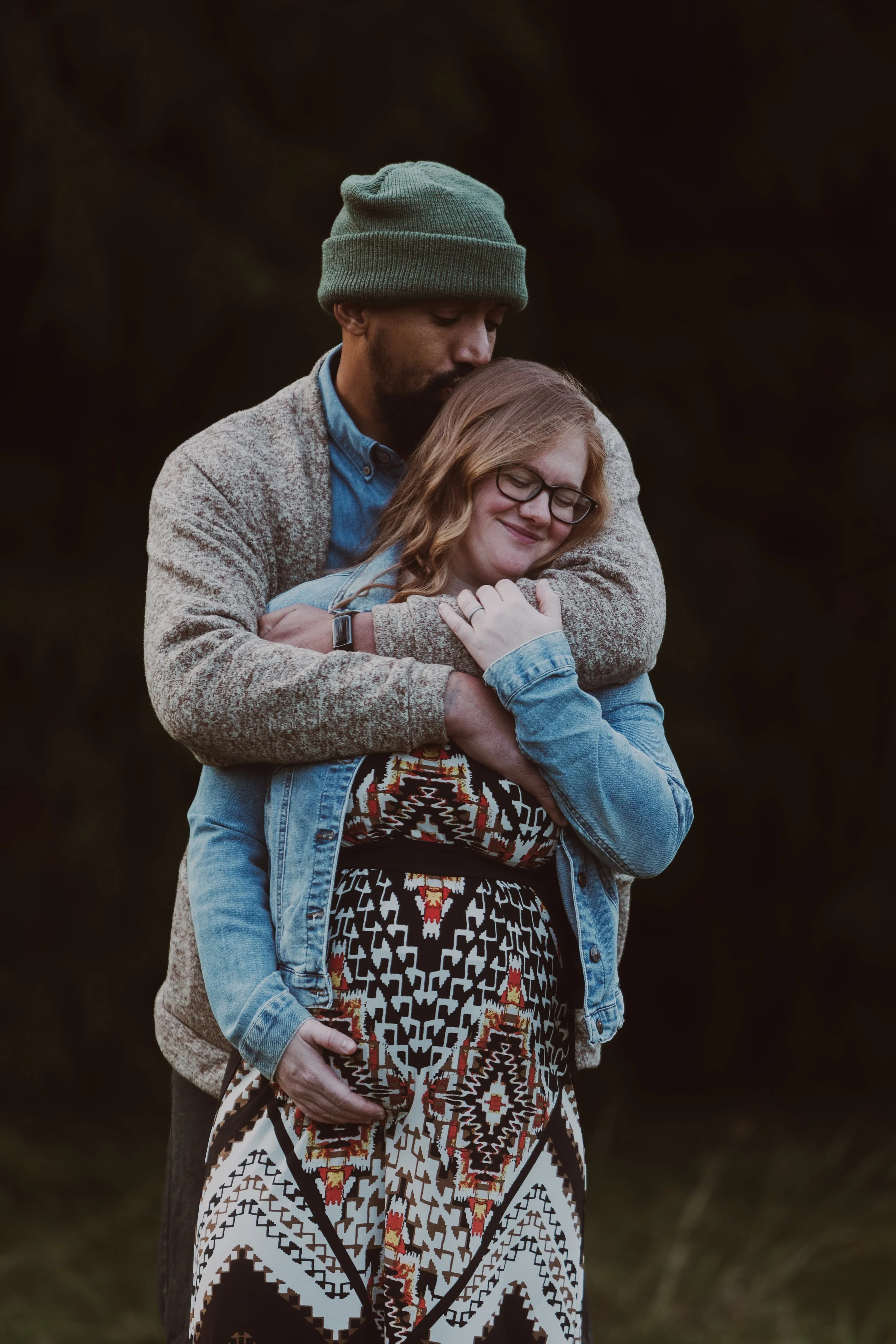 Maternity+Couple+photos+pattern+waynes+golf+course+photos+Tayler+Berard+Creative
