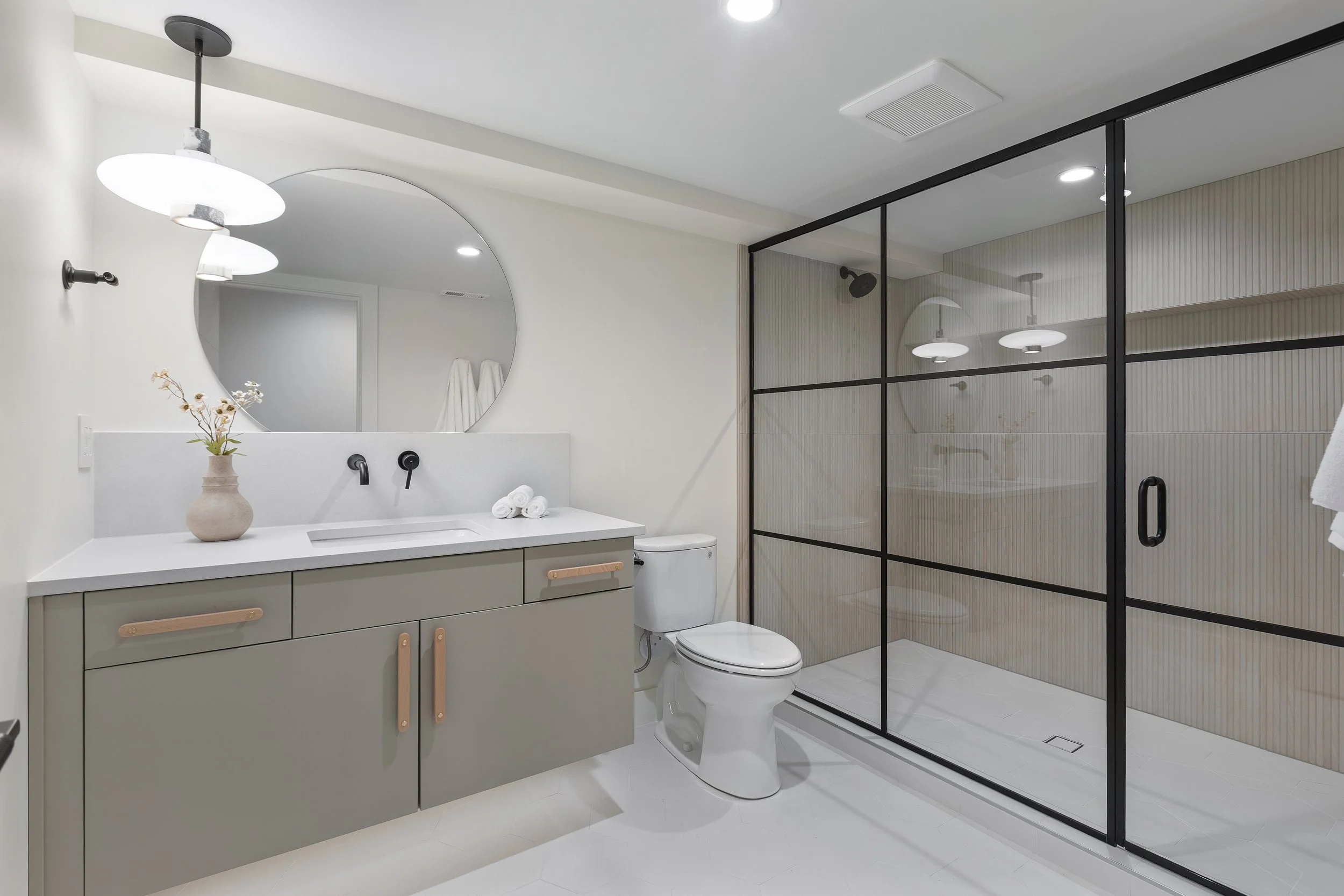  re/max metro reality, luxury real estate, david shiplett, 10789 SE 10th St, Bellevue, WA 98004