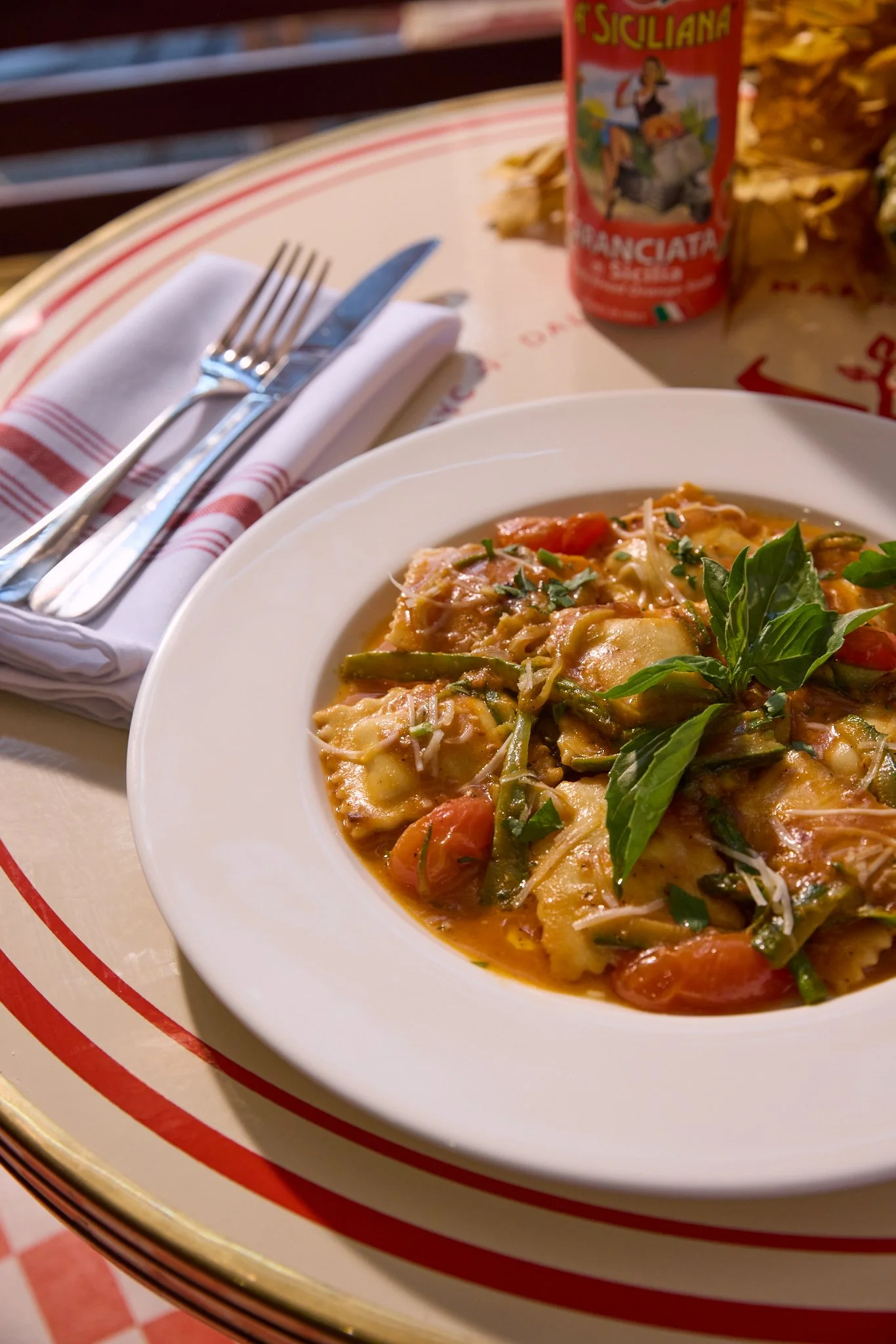 24_09_13_mangia_57_fall_0045_web.jpg