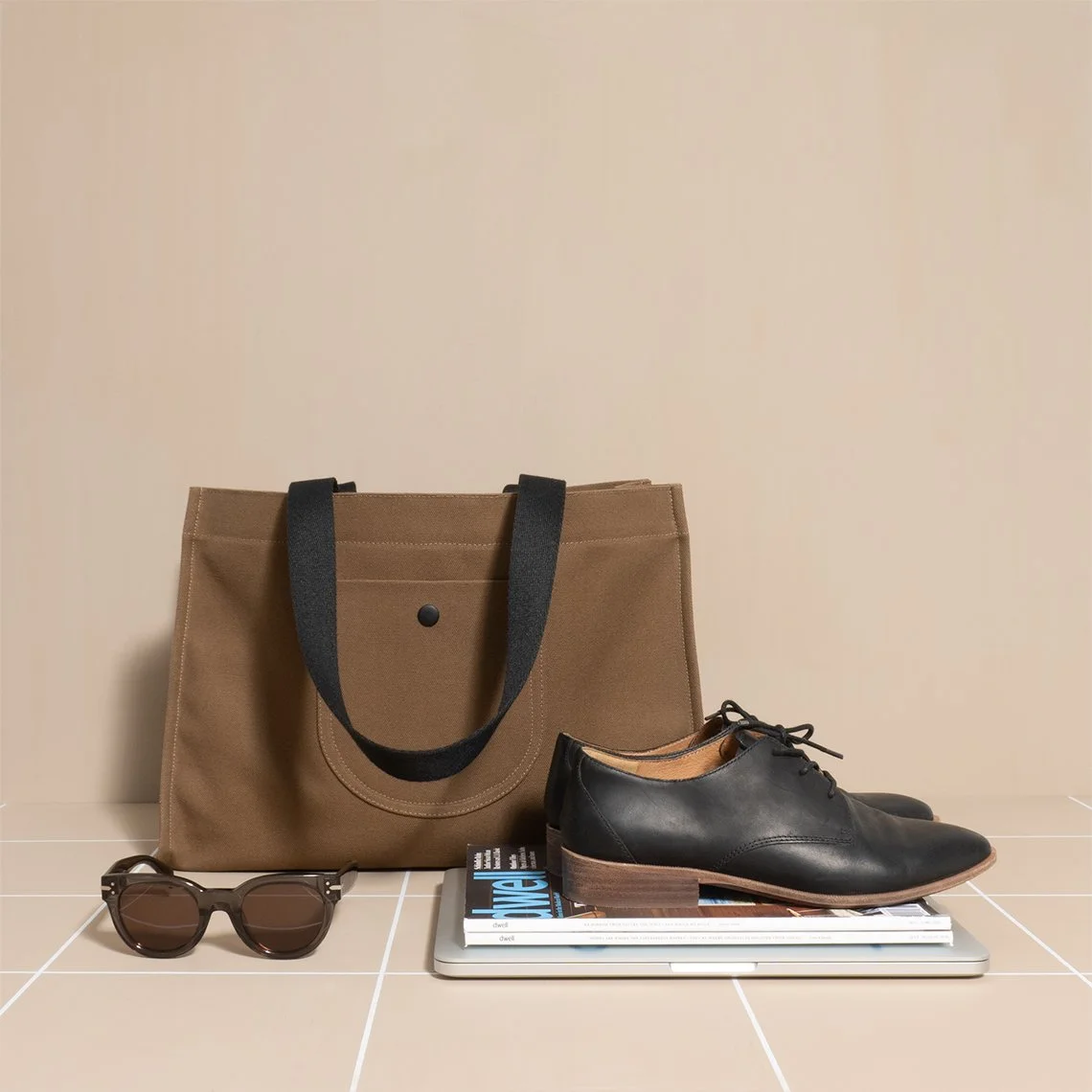 MEDIUM TOTE SCENE_DARKER.jpg