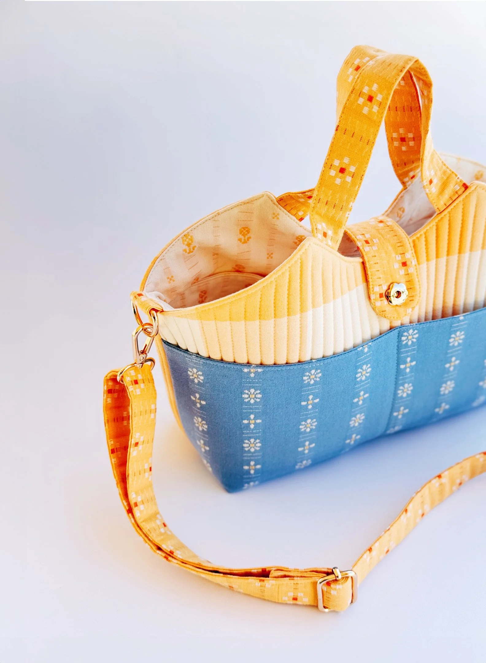 ZW4011 Hopscotch Handbag 3.jpg