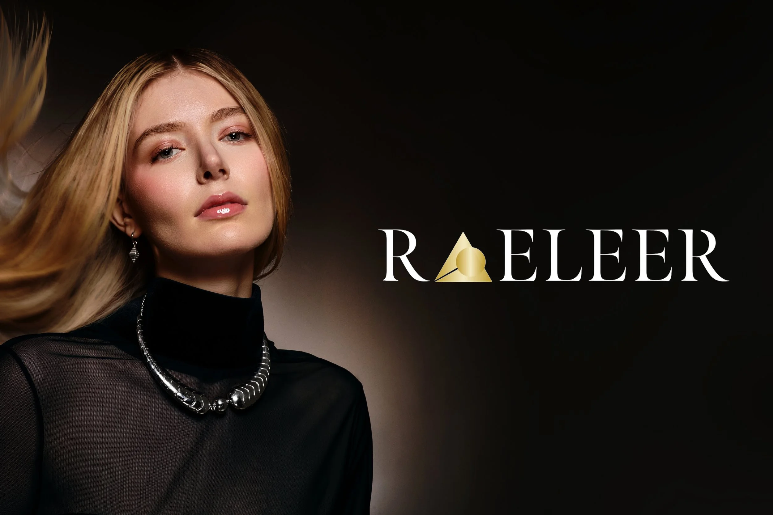 Raeleer_BaezPhoto_Header _Lgog.jpg