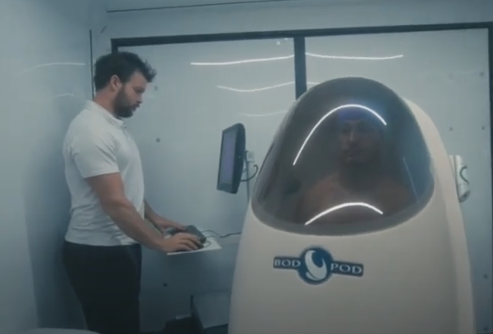 bod pod kaufen Can I Bring a Vape on a Plane? Airline Policies Explained – Clutch Vape main image 1