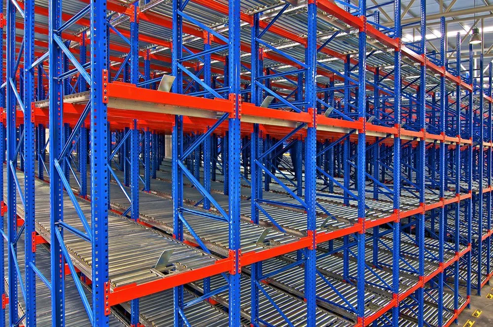 High-density pallet racking system