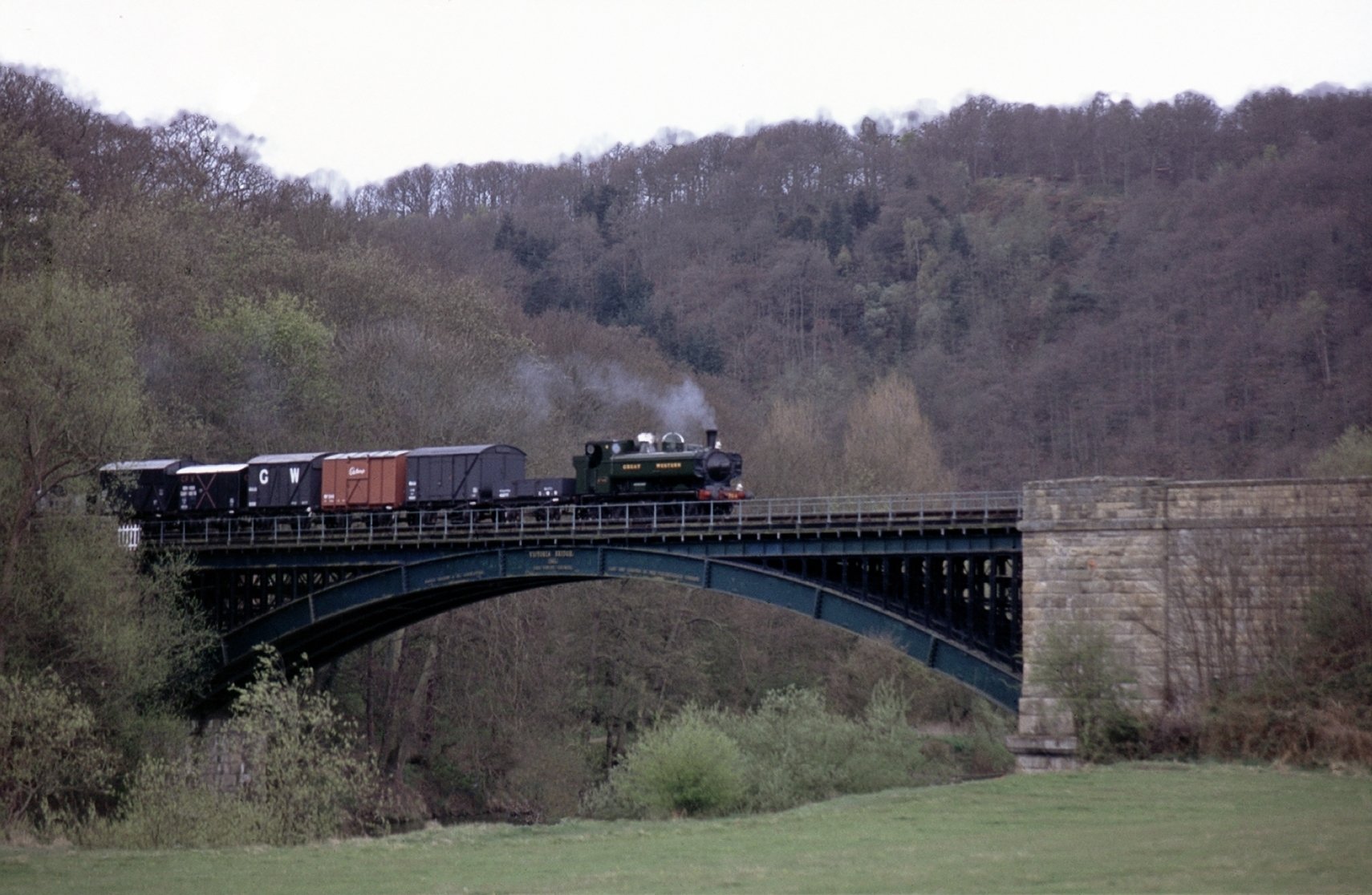 57xx_Pannier_tank_5764_crossing_the_Victoria_Bridge_on_The Severn Valley Railway.jpg
