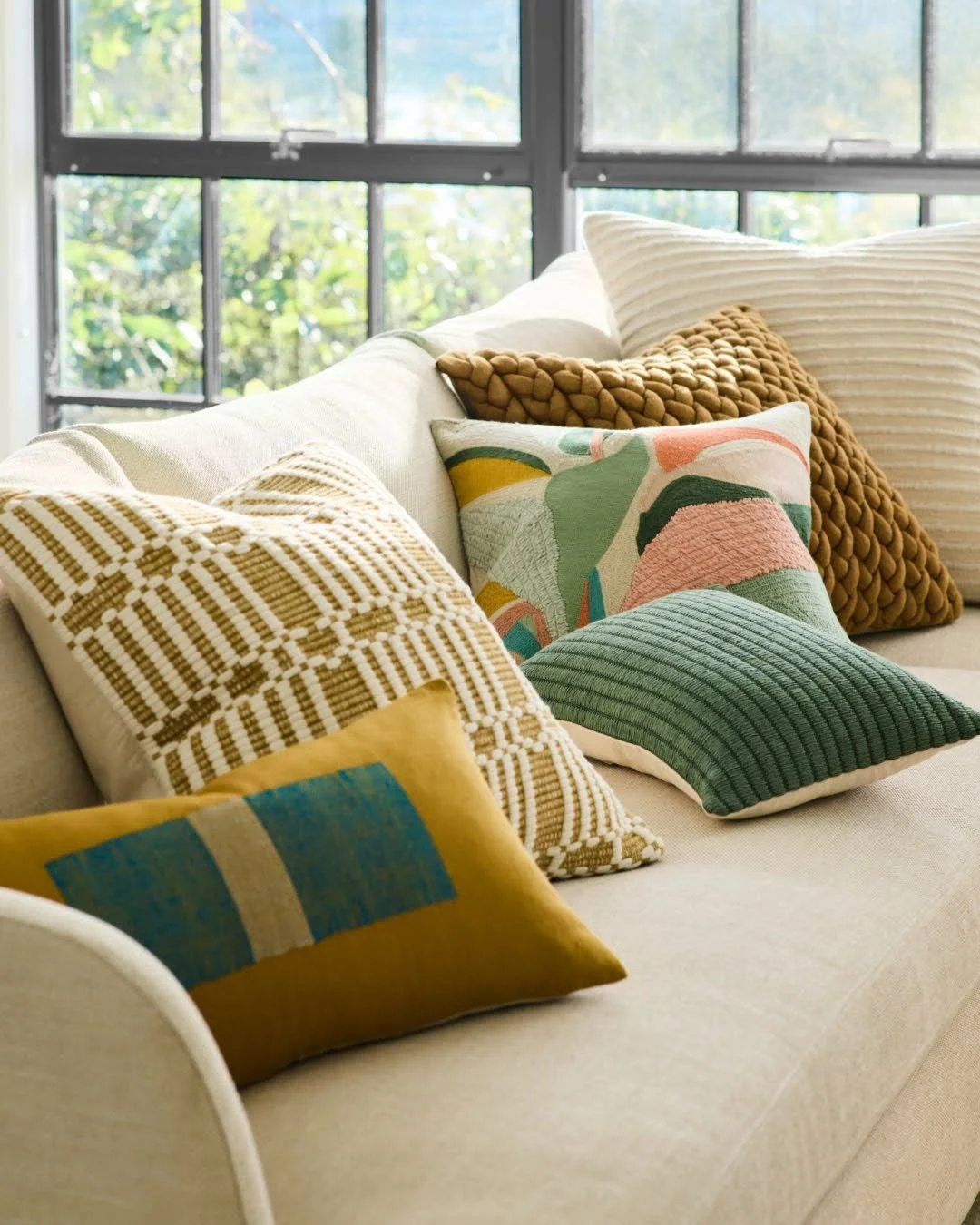 How to Choose the Right Throw Pillows — SHAY GABRIEL INTERIOR DESIGN