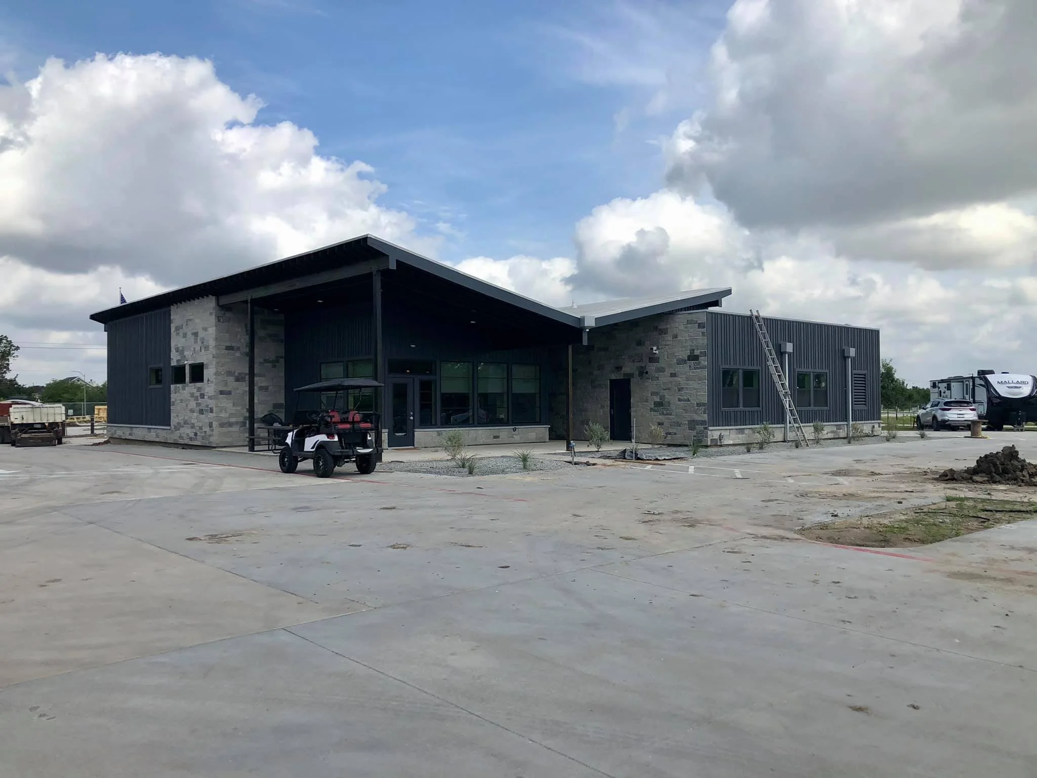 RV Park Clubhouse 4.jpeg