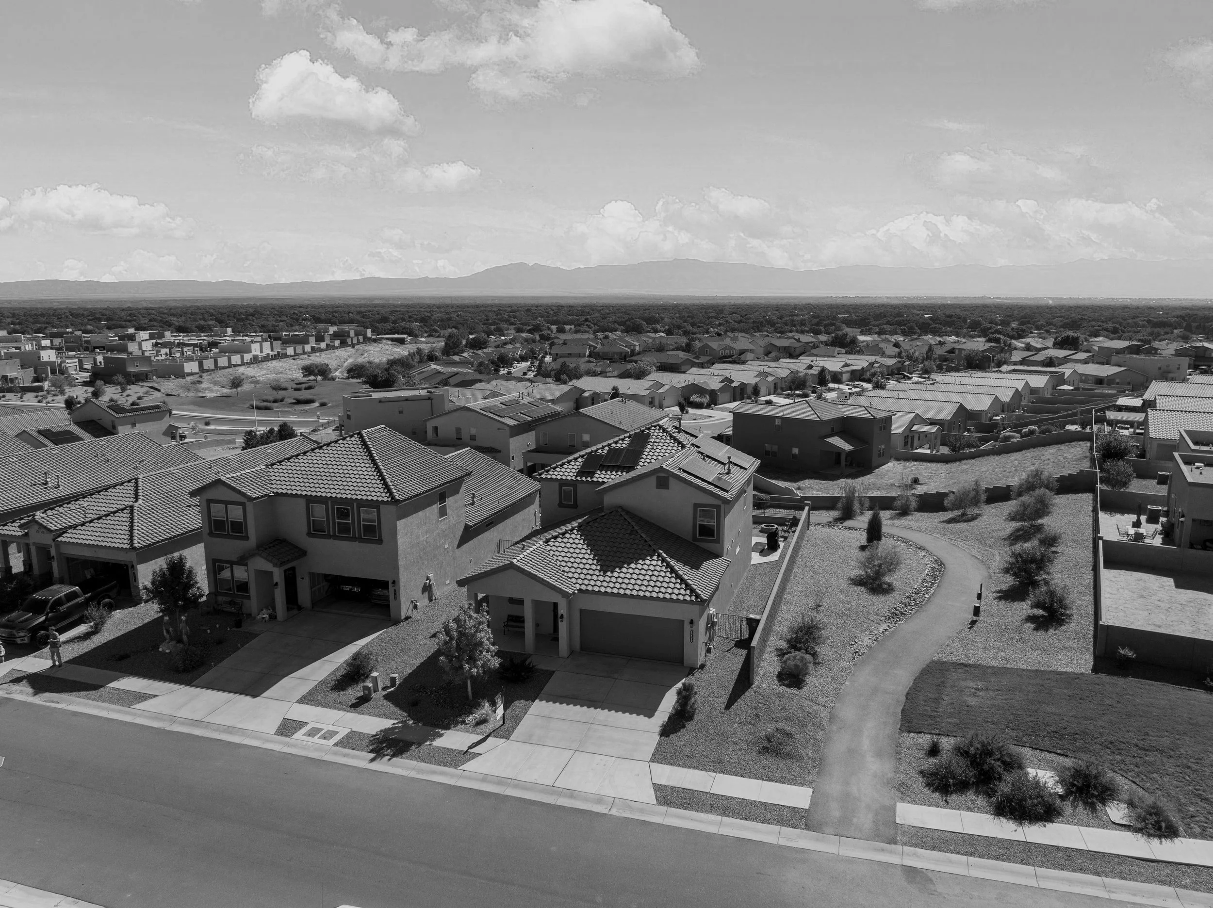 1729 Valle Vista