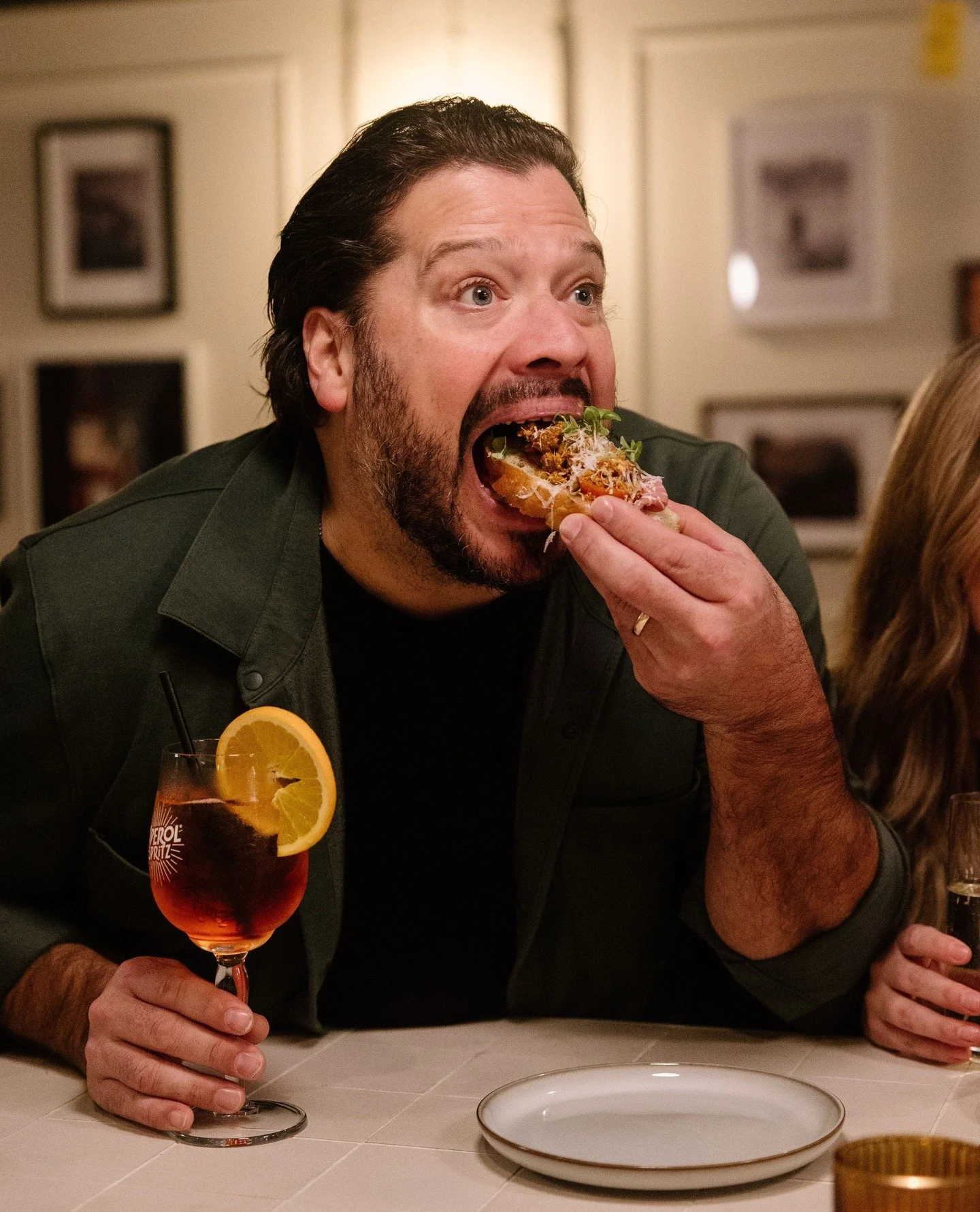 The perfect bite is an art form we take seriously. Stop by and grab a seat this weekend, the first bite is waiting for you.