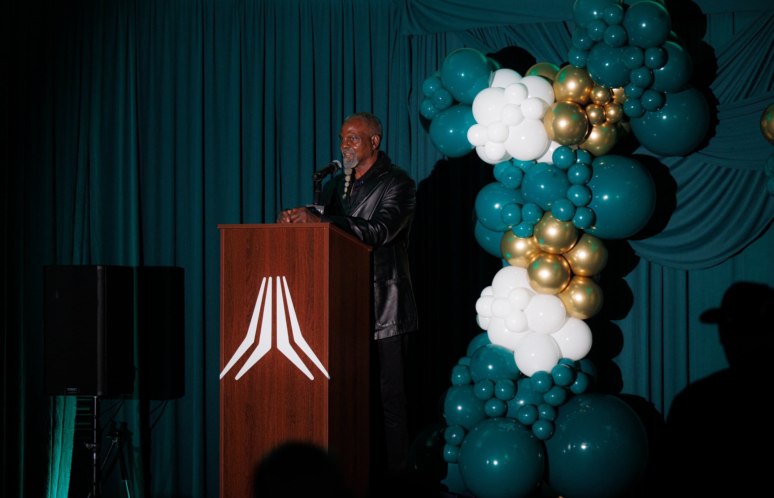 A Few Giants Took The Stage.