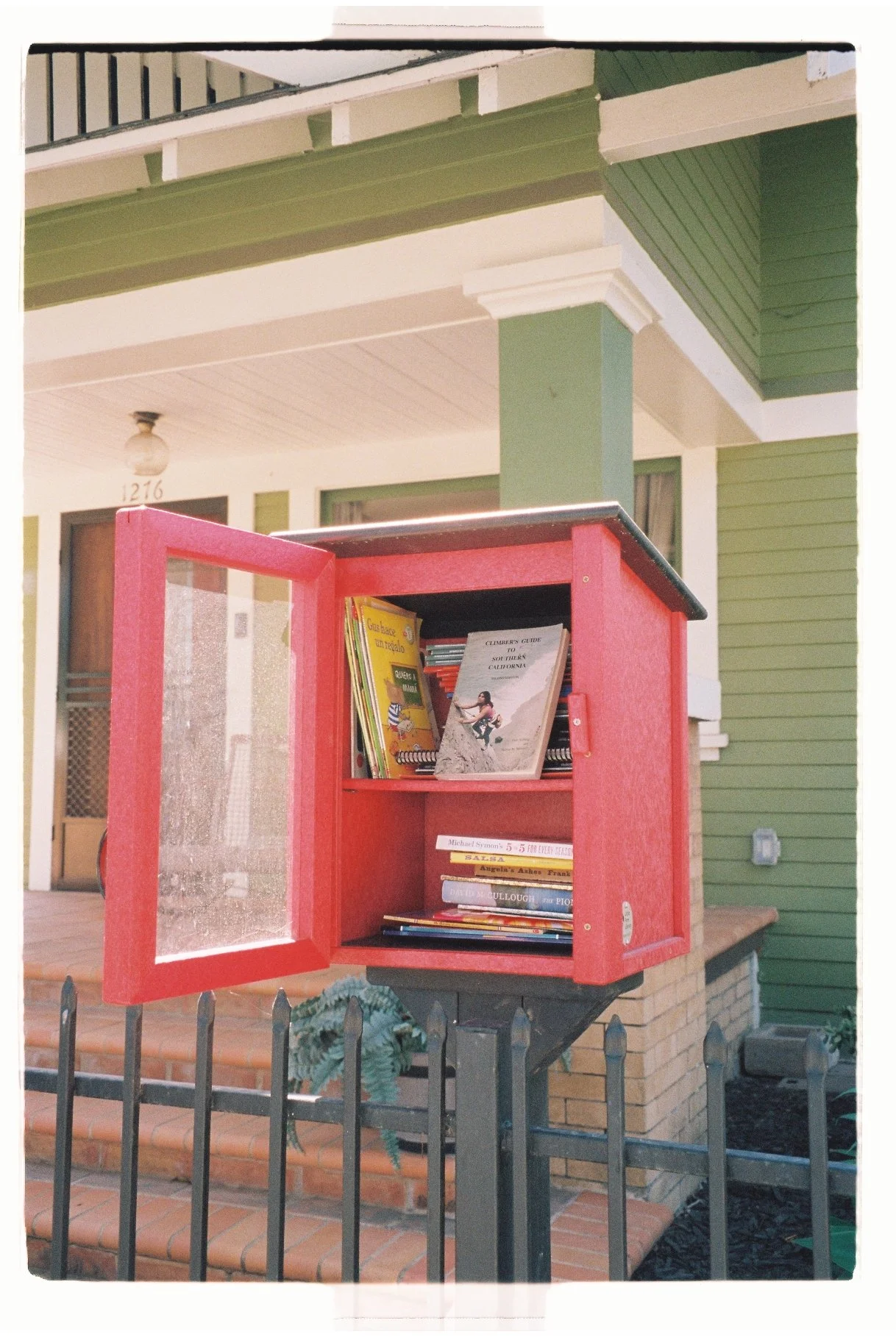 PHOTO WALK WITH LESLIE. LONG BEACH, CA. SEPT. 2025.