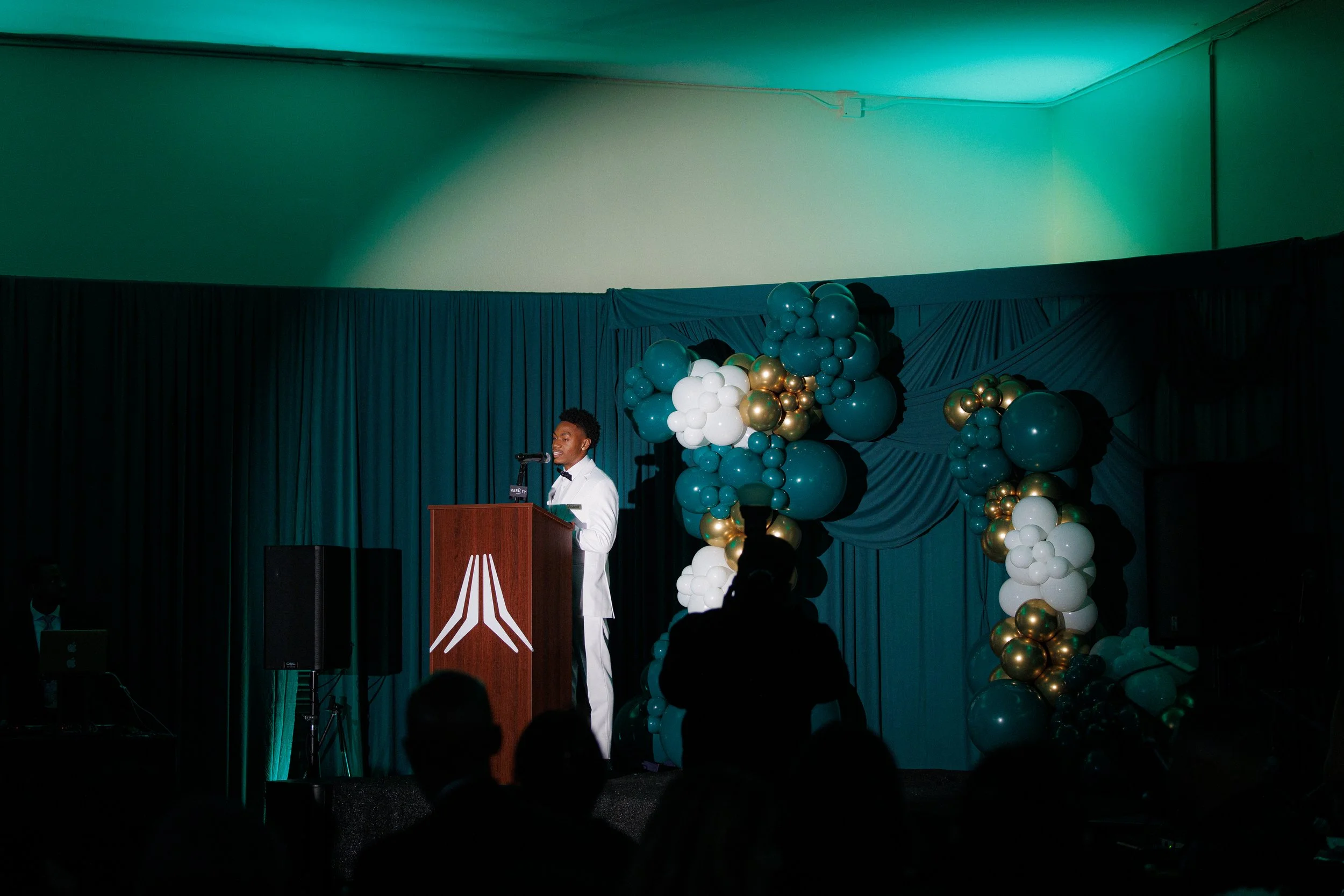 A Few Giants Took The Stage.