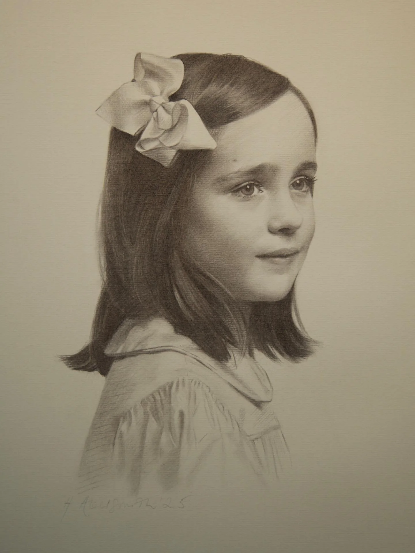 A lovely commission from last year, @nitramcharcoal on Fabriano Ingres Paper