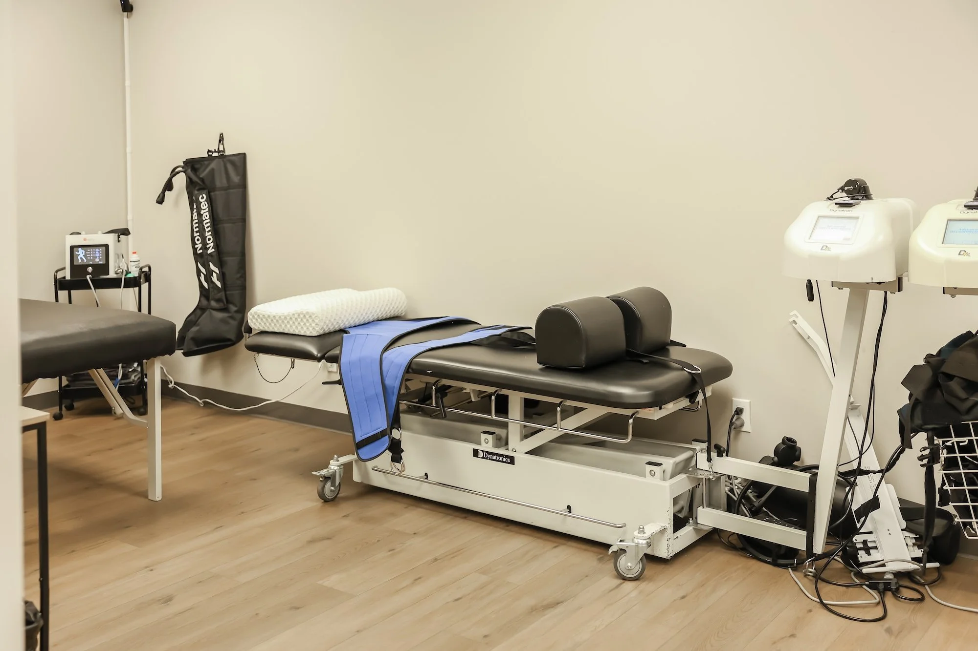 Dr.-Rey-Medina-Medina-Wellness-Chiropractic Center-Chiropractors-in-Georgia-Atlanta-Sandy-Springs-83.jpg