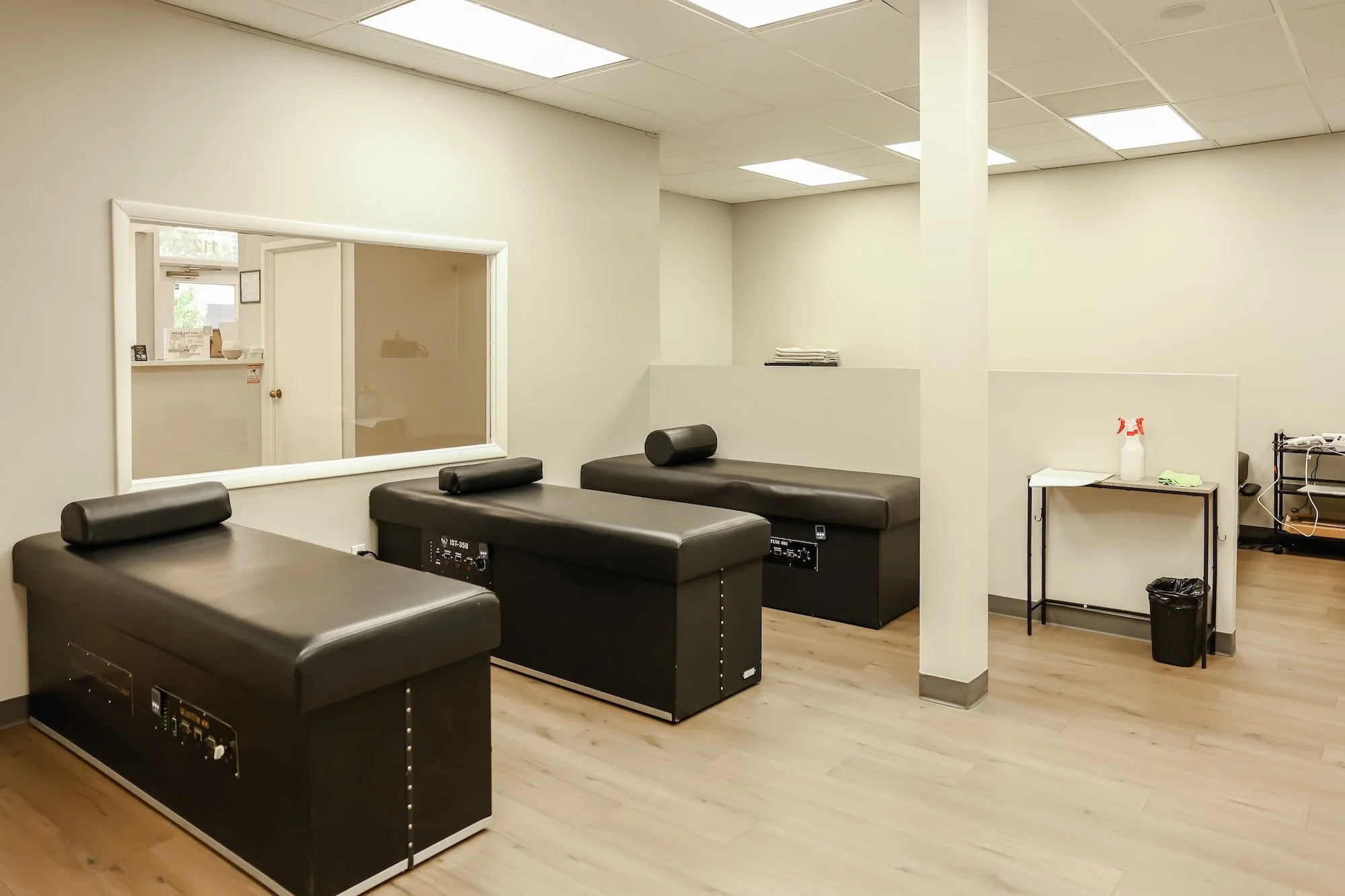 Dr.-Rey-Medina-Medina-Wellness-Chiropractic Center-Chiropractors-in-Georgia-Atlanta-Sandy-Springs-453.jpg