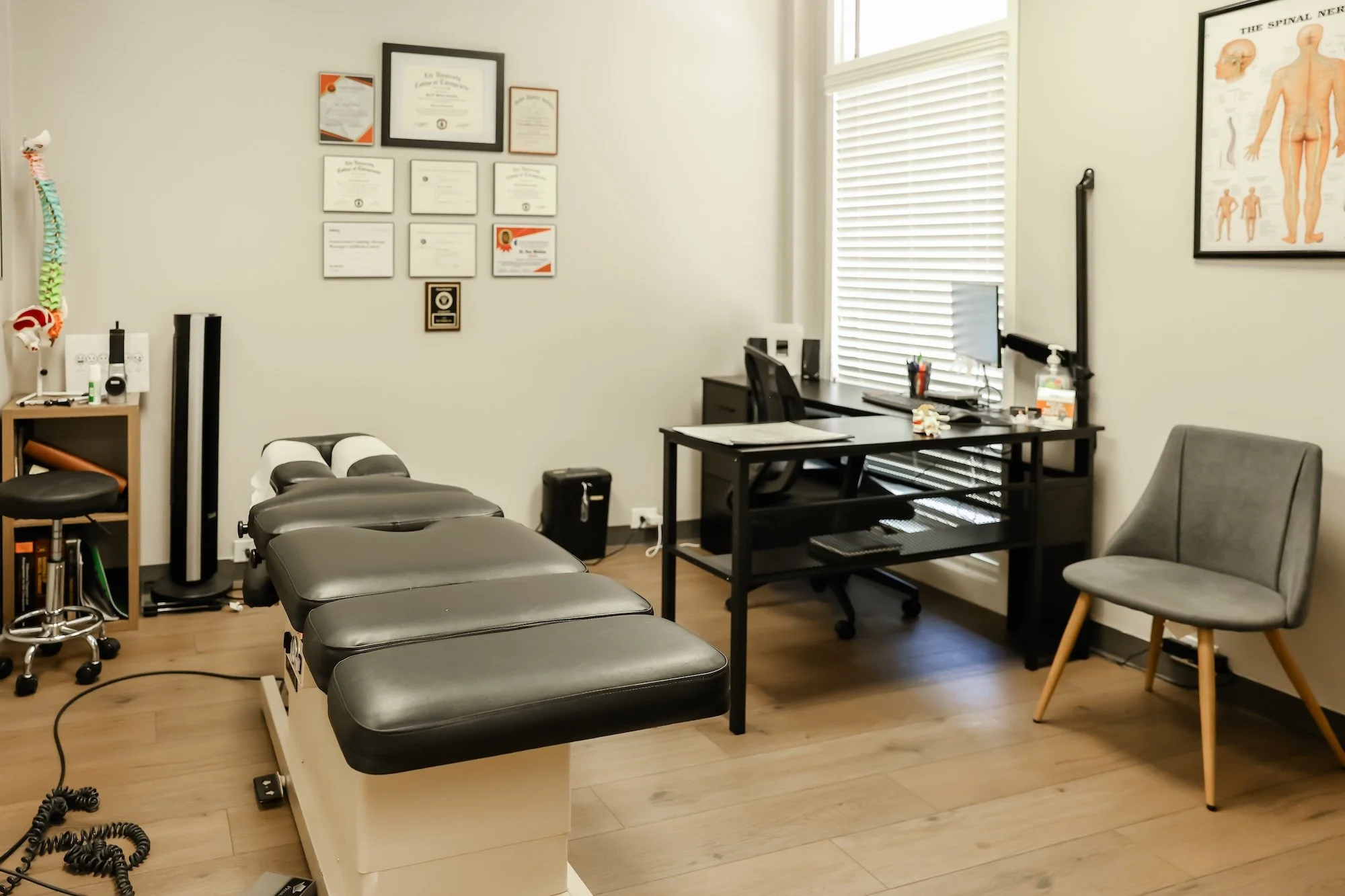 Dr.-Rey-Medina-Medina-Wellness-Chiropractic Center-Chiropractors-in-Georgia-Atlanta-Sandy-Springs-023.jpg