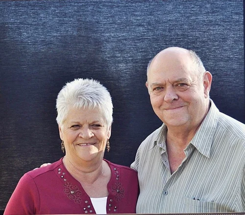 Lynn & Linda Walker