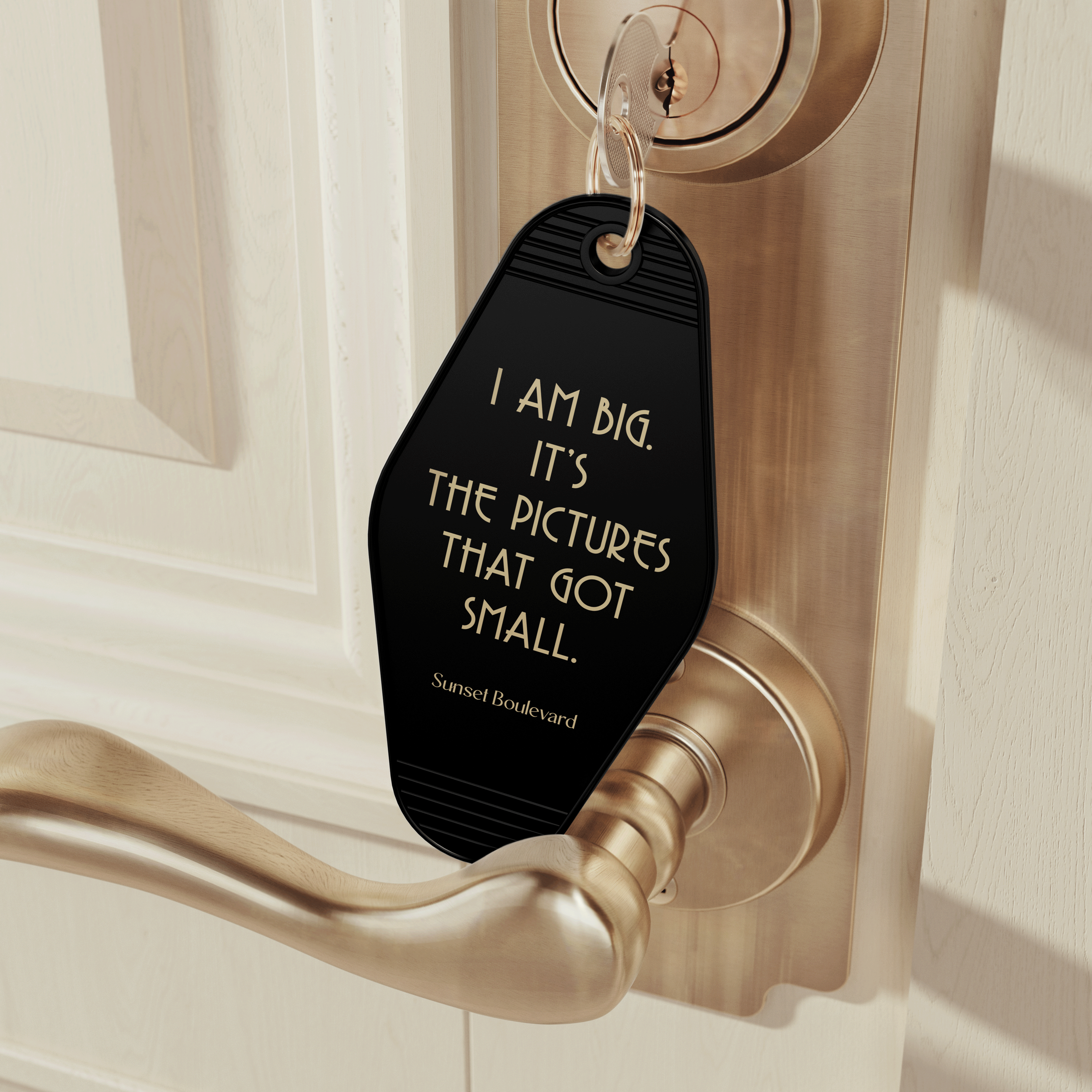 Hollywood Motel Keychain (Black) "I Am Big..."