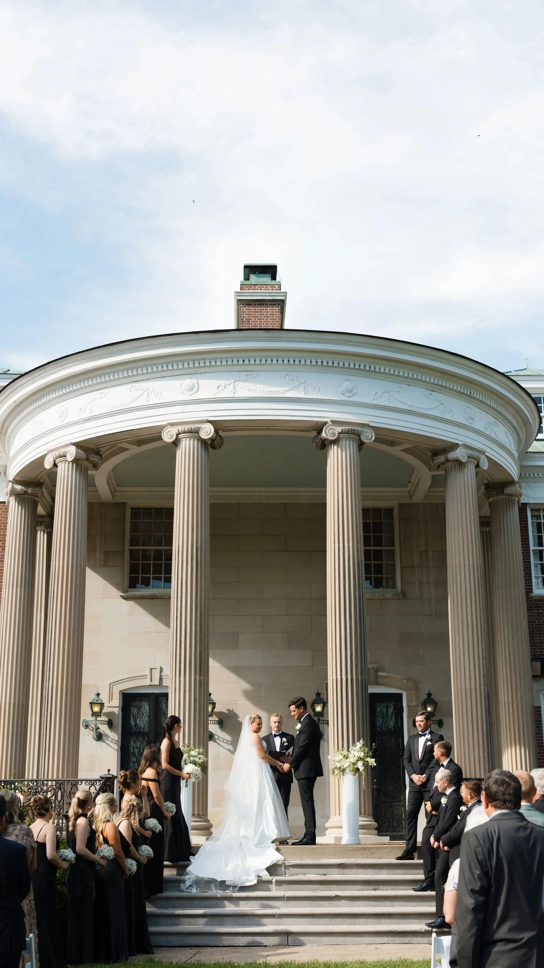 Outdoor wedding ceremony planned in Central Kentucky