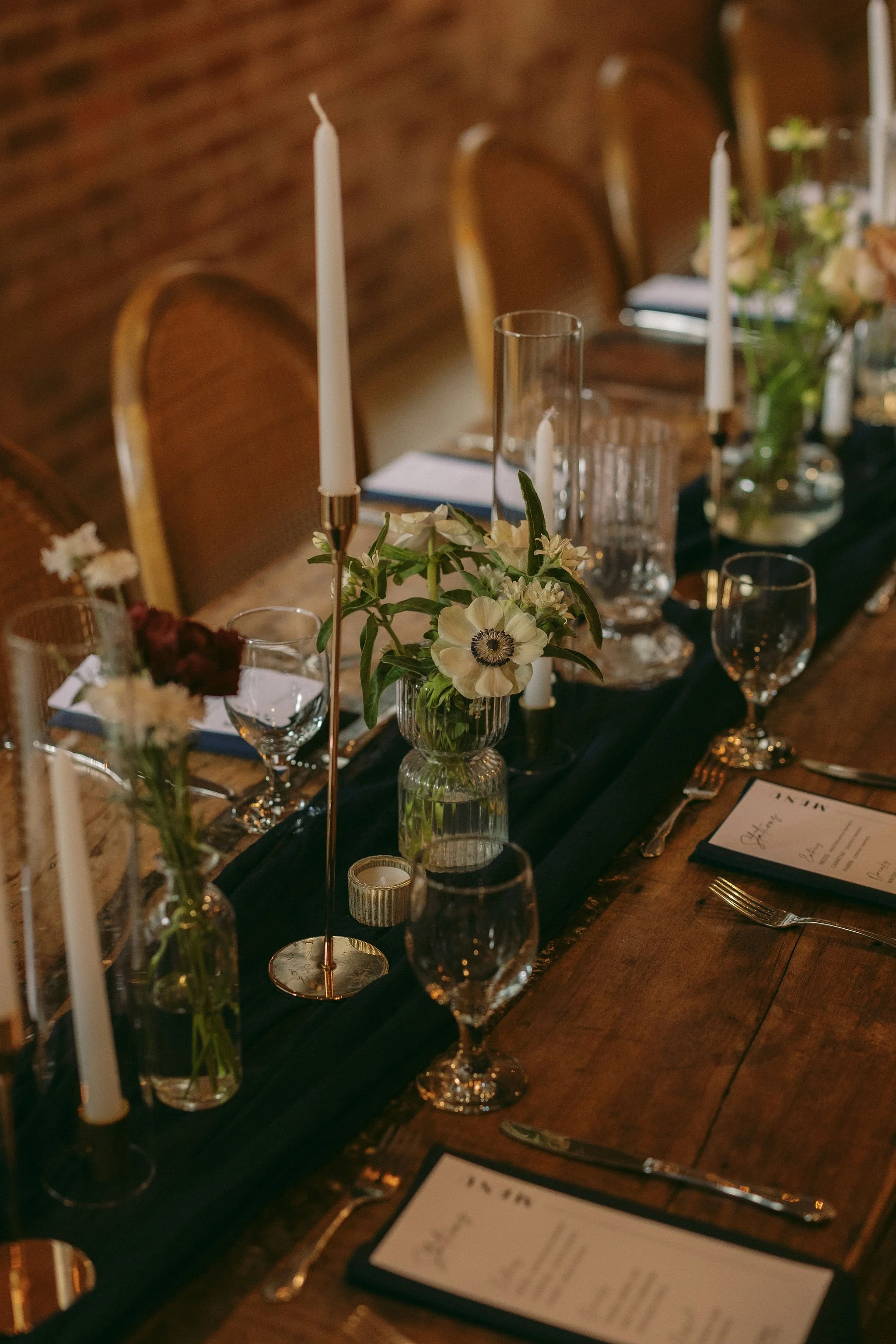 Wedding flower details styled for a moody Kentucky summer wedding in Kentucky