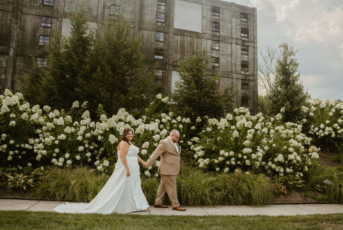 Couple walking the grounds at Castle and Key
