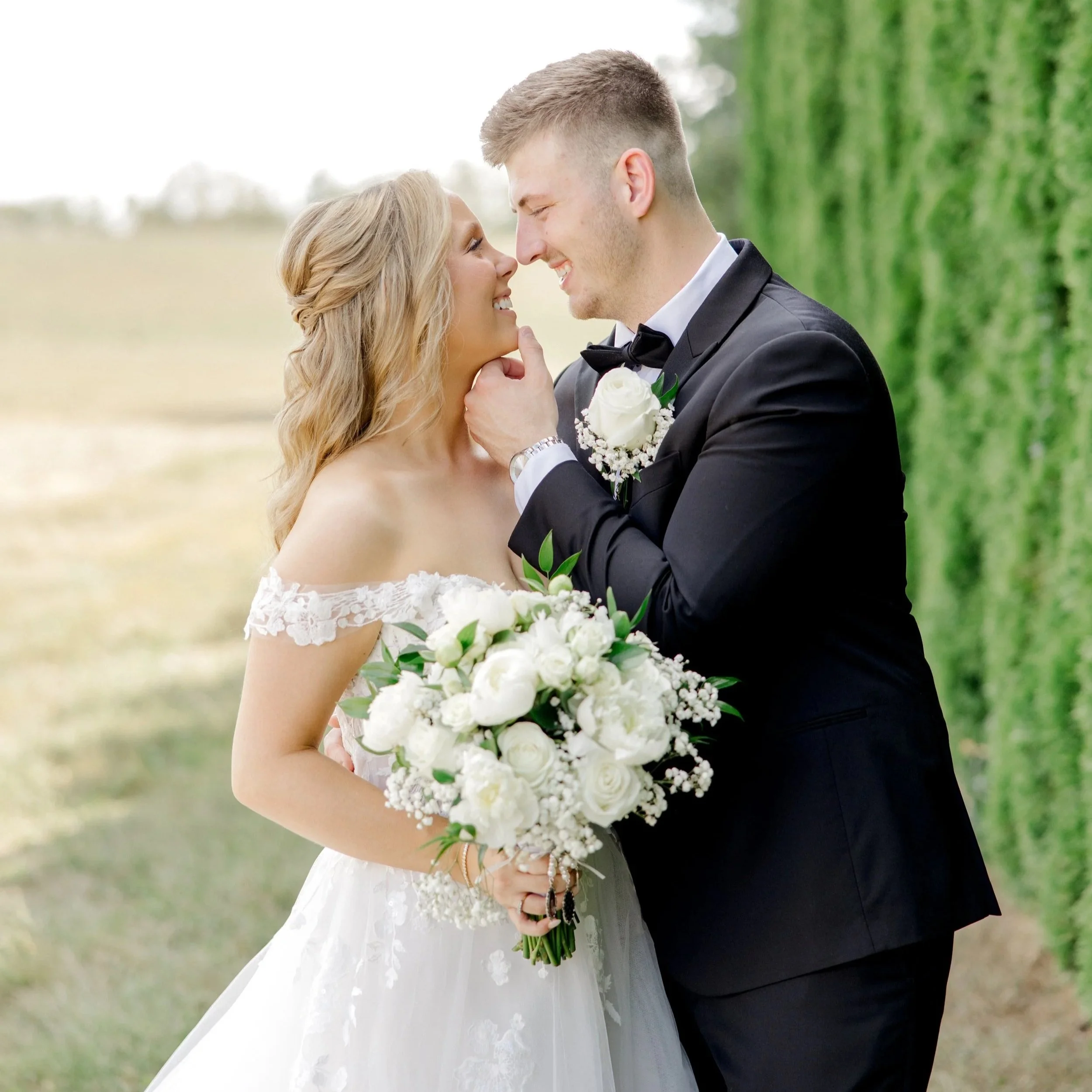 Couple portraits at outdoor Kentucky wedding